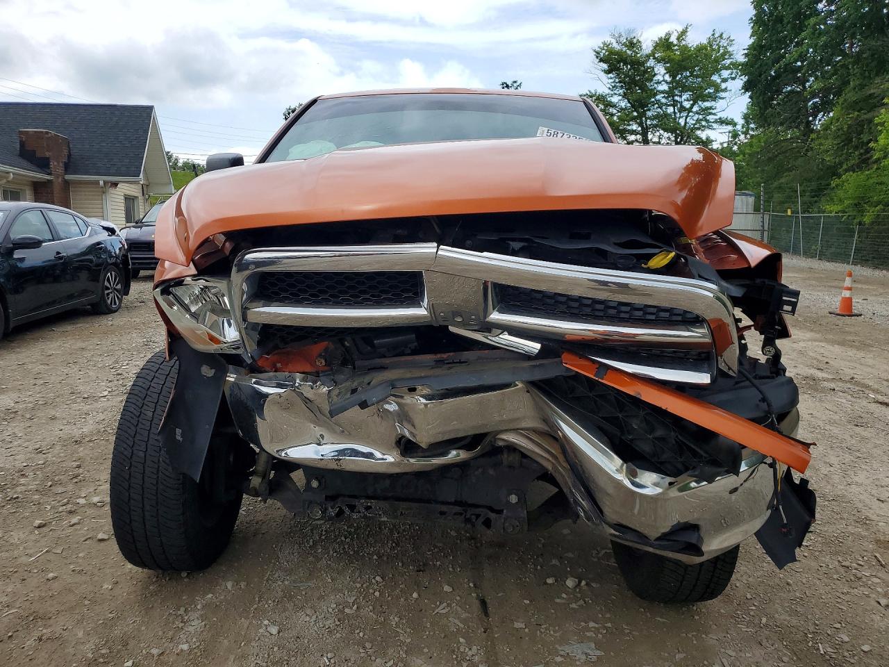 2010 Dodge Ram 1500 Orange vin: 1D7RV1CT0AS122549
