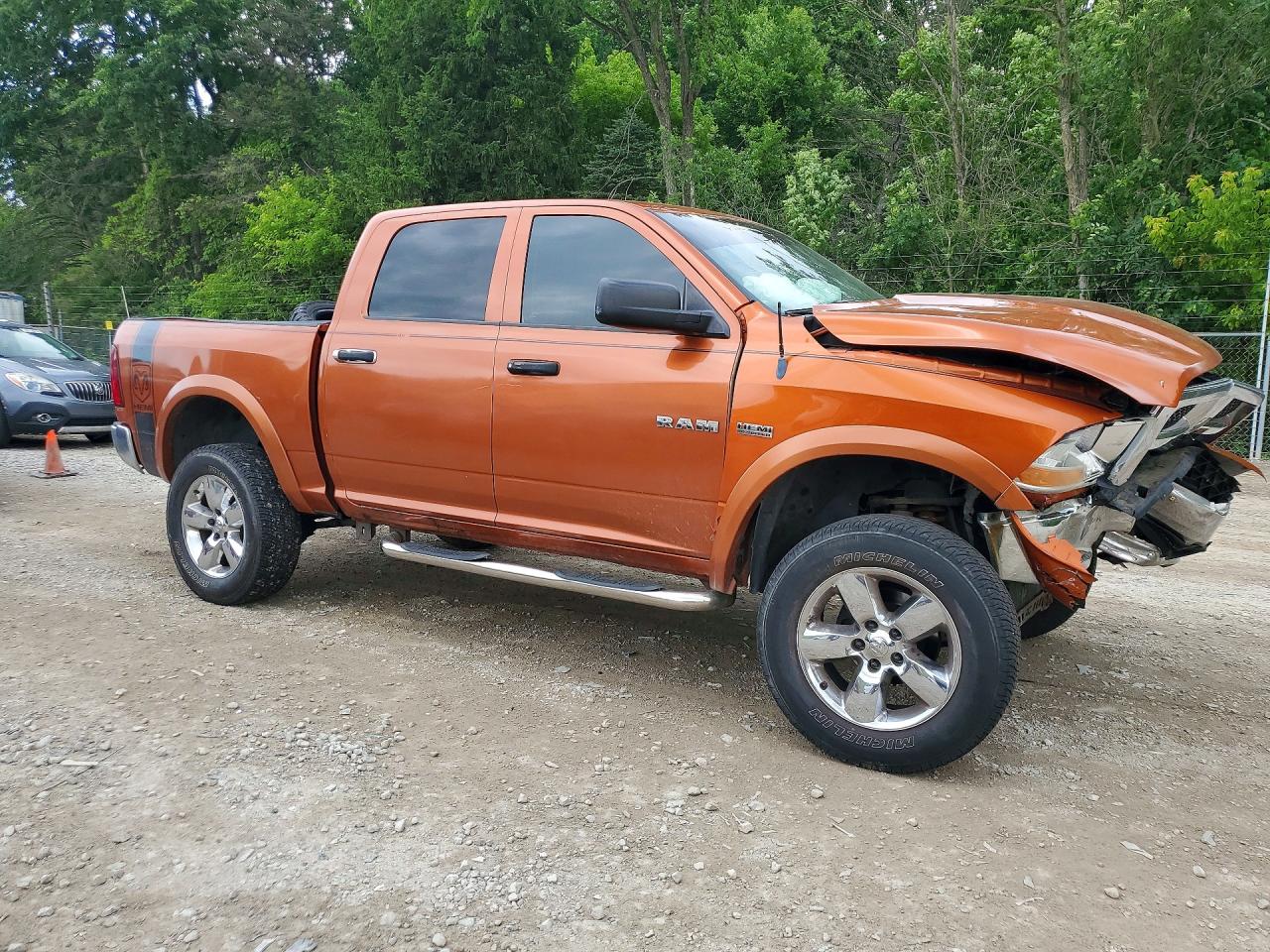 2010 Dodge Ram 1500 Orange vin: 1D7RV1CT0AS122549