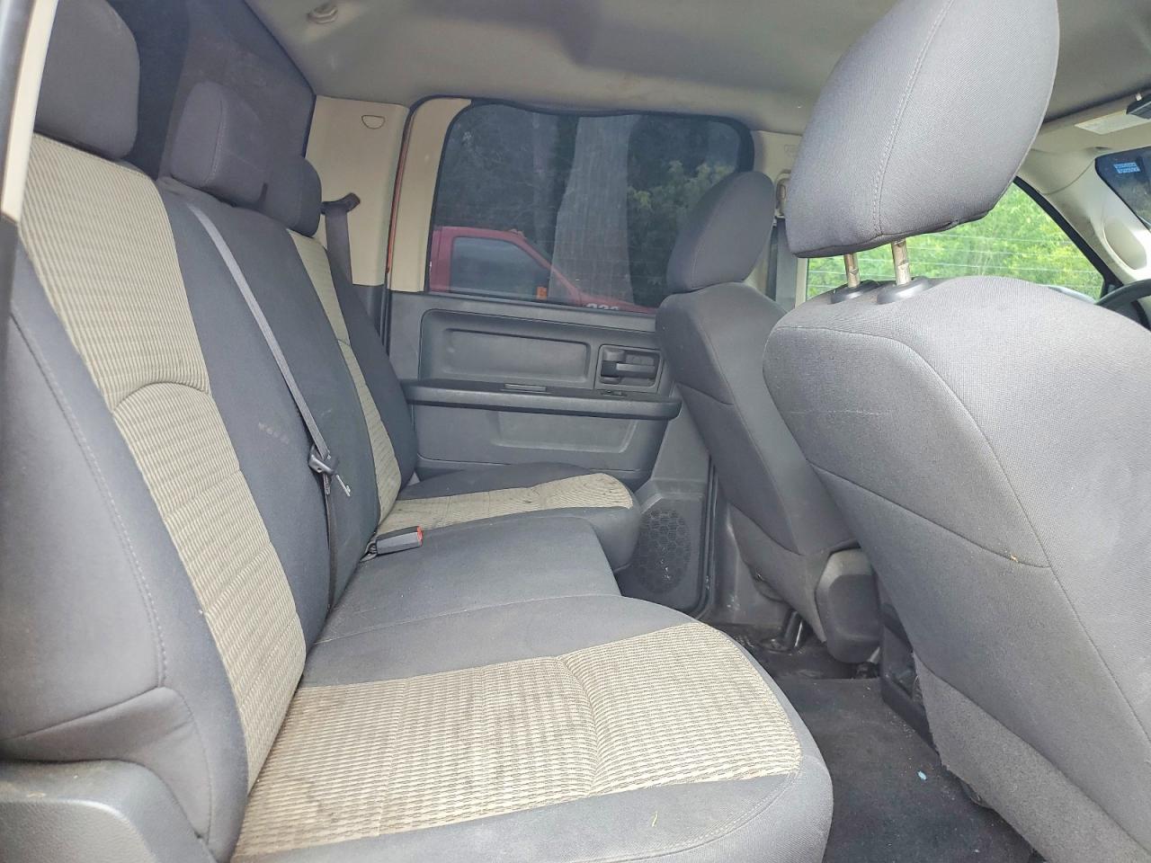 2010 Dodge Ram 1500 Orange vin: 1D7RV1CT0AS122549
