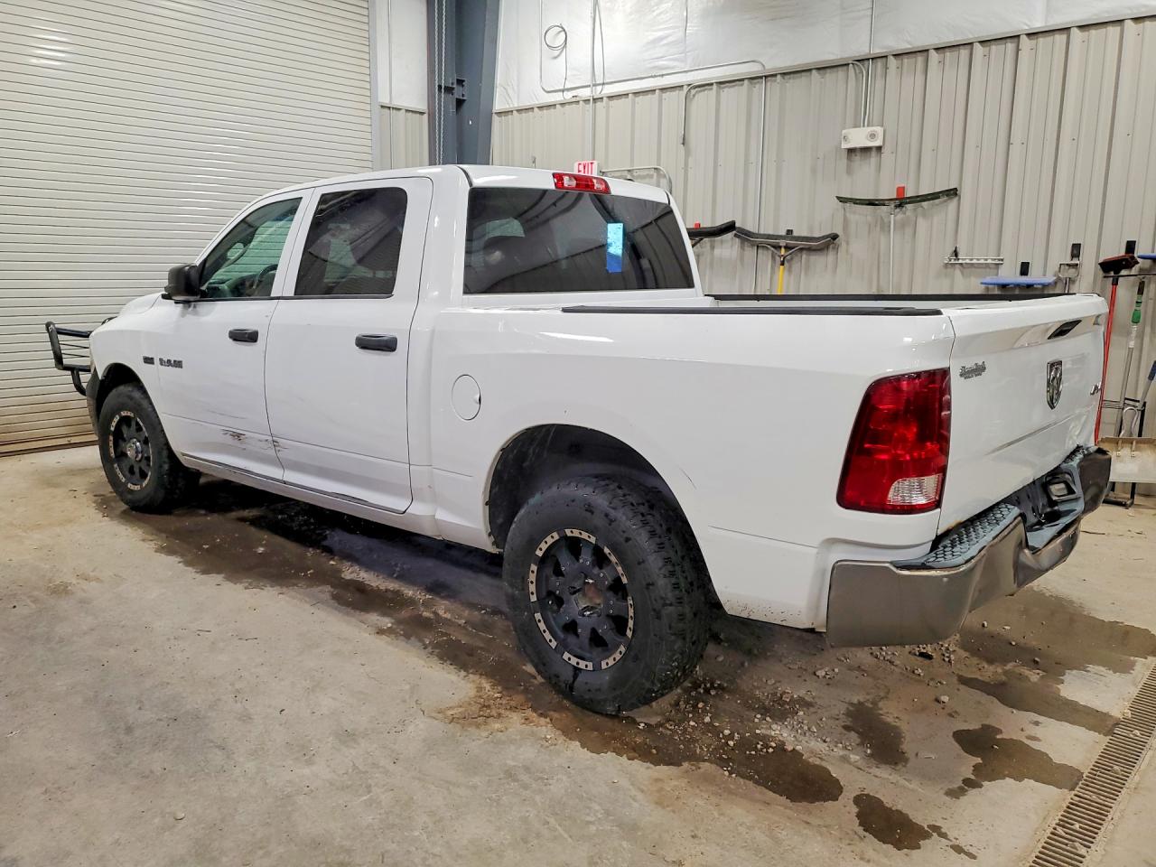 2010 Dodge Ram 1500 White vin: 1D7RV1CT0AS161447