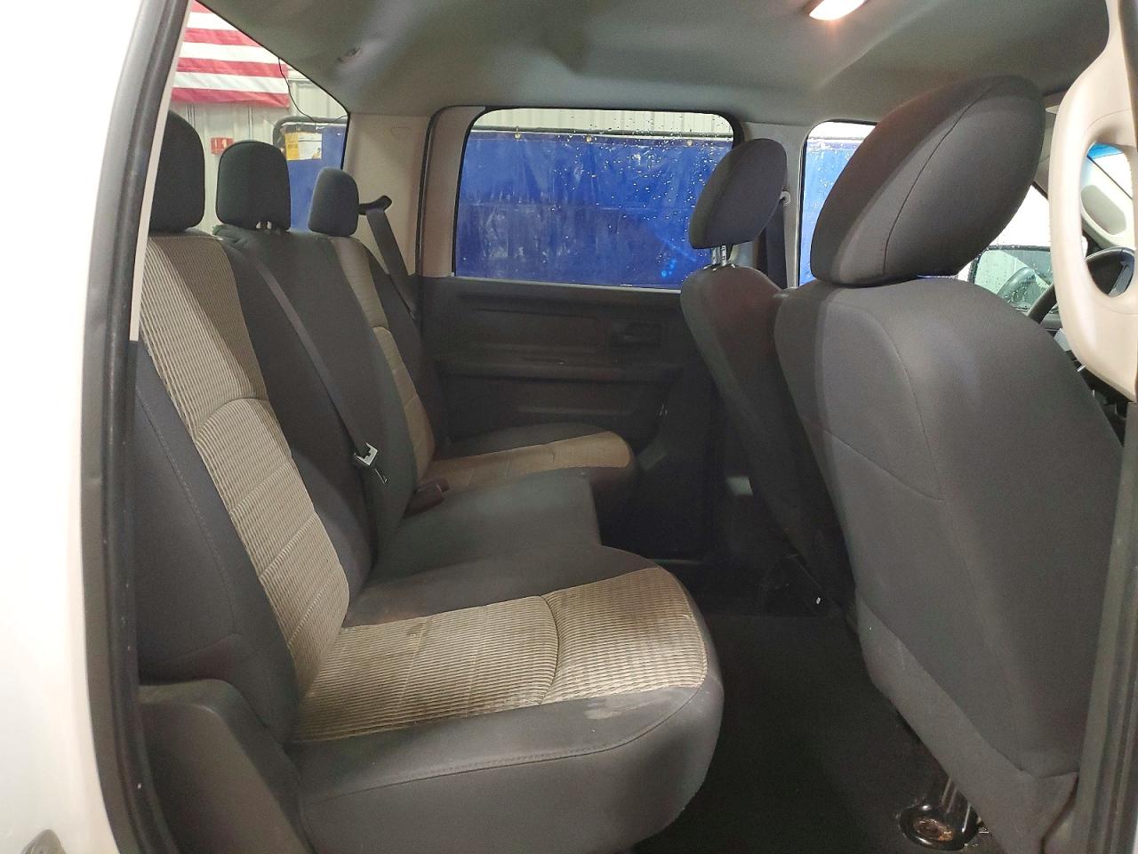 2010 Dodge Ram 1500 White vin: 1D7RV1CT0AS161447