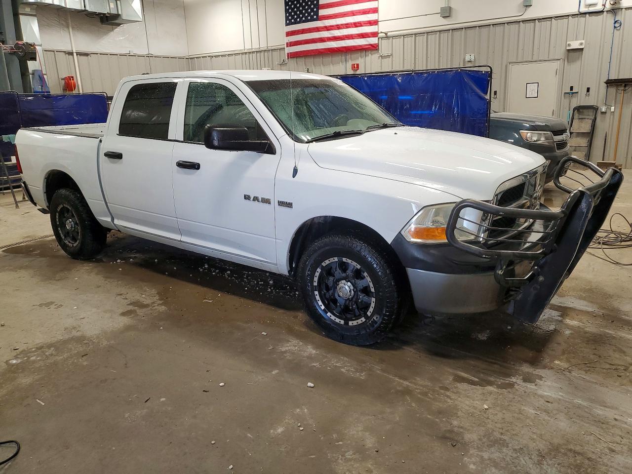 2010 Dodge Ram 1500 White vin: 1D7RV1CT0AS161447