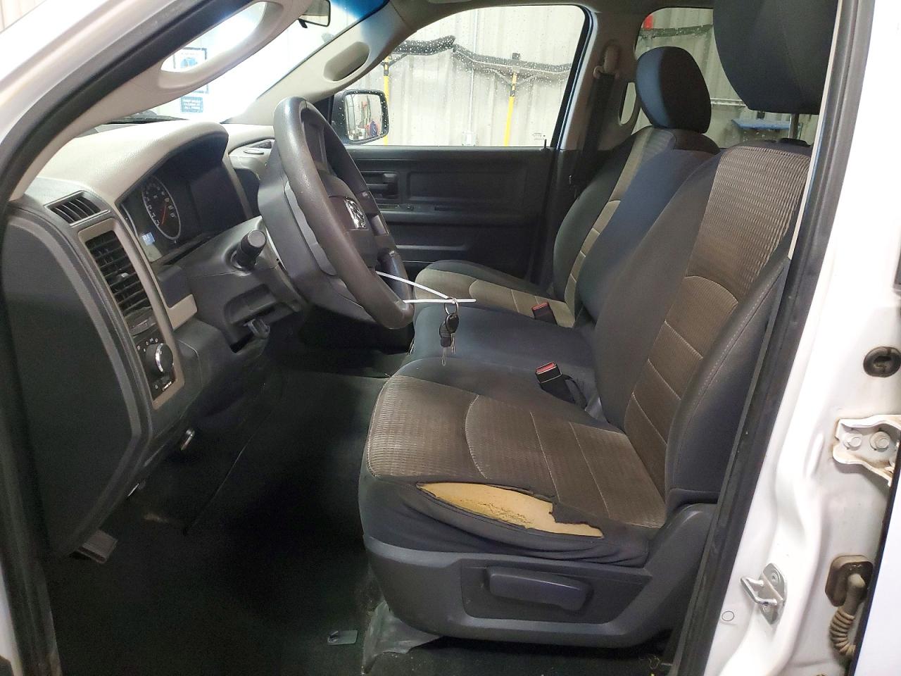 2010 Dodge Ram 1500 White vin: 1D7RV1CT0AS161447