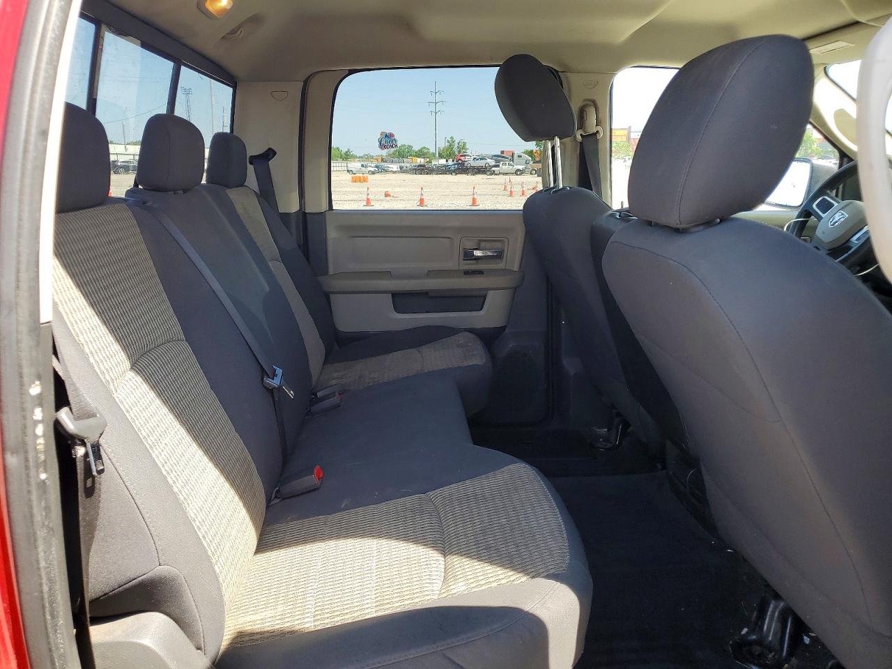 2010 Dodge Ram 1500 Red vin: 1D7RV1CT0AS239029