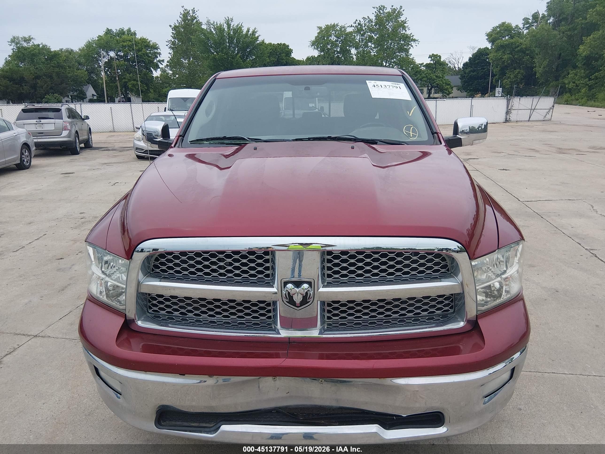 2011 Ram Ram 1500 Laramie Red vin: 1D7RV1CT0BS545410