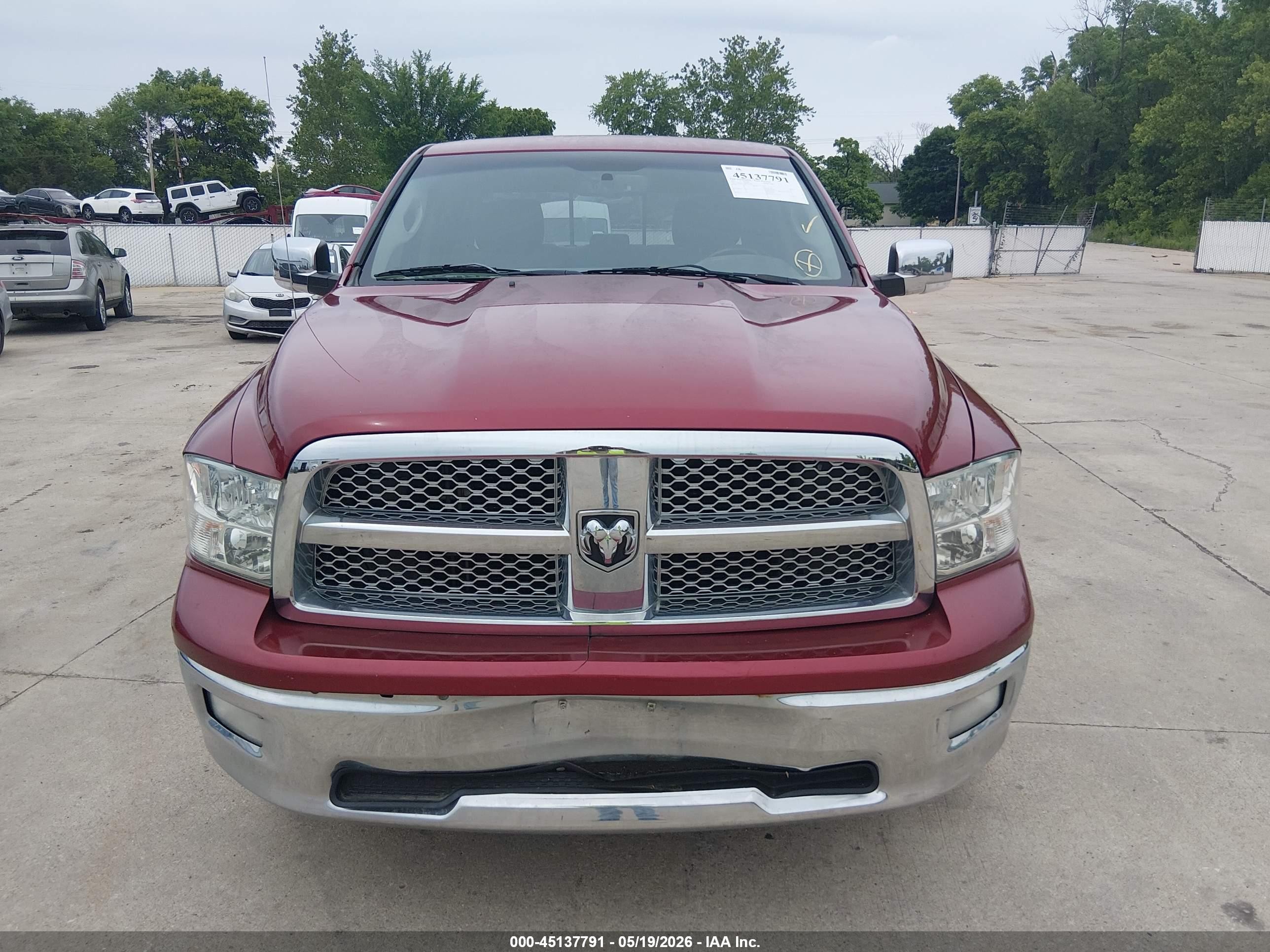 2011 Ram Ram 1500 Laramie Red vin: 1D7RV1CT0BS545410