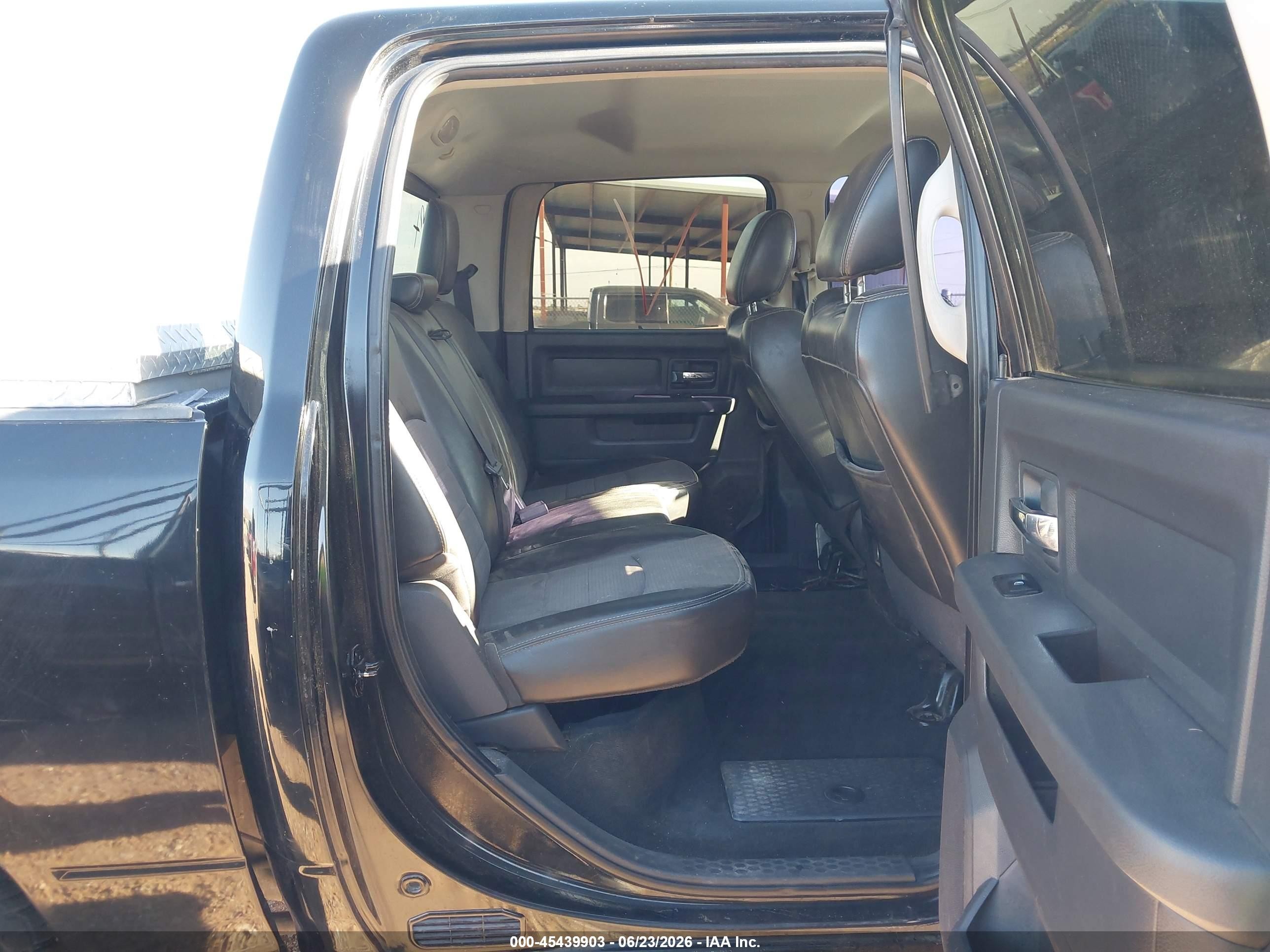 2011 Ram Ram 1500 Sport Black vin: 1D7RV1CT0BS557167
