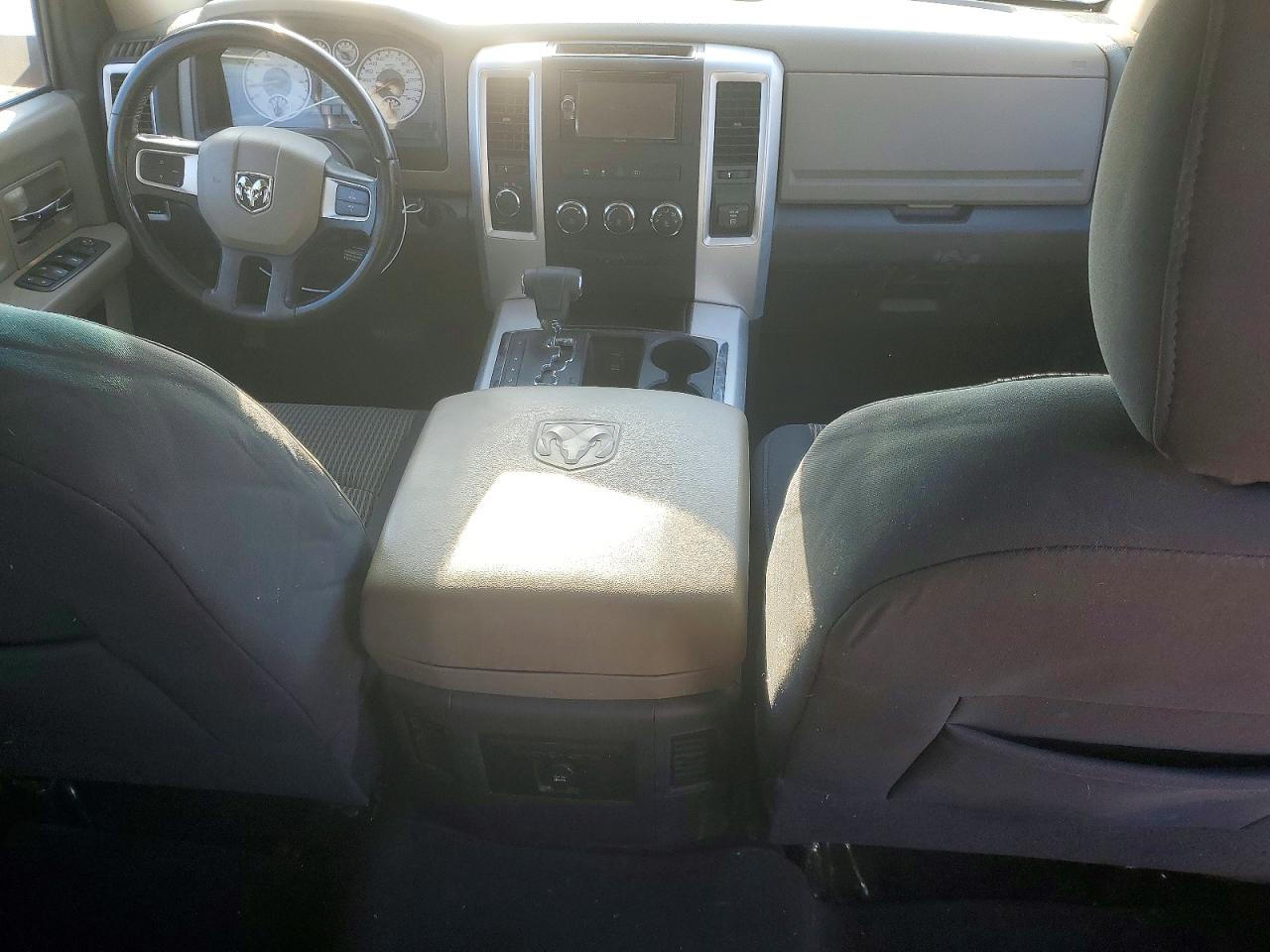 2011 Dodge Ram 1500 Red vin: 1D7RV1CT0BS668012