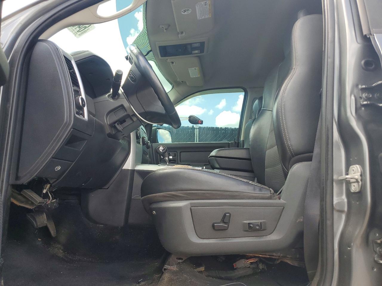2010 Dodge Ram 1500 Серый vin: 1D7RV1CT1AS167564