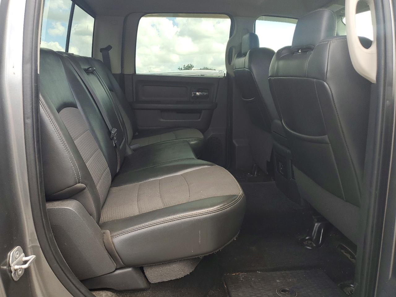 2010 Dodge Ram 1500 Серый vin: 1D7RV1CT1AS167564