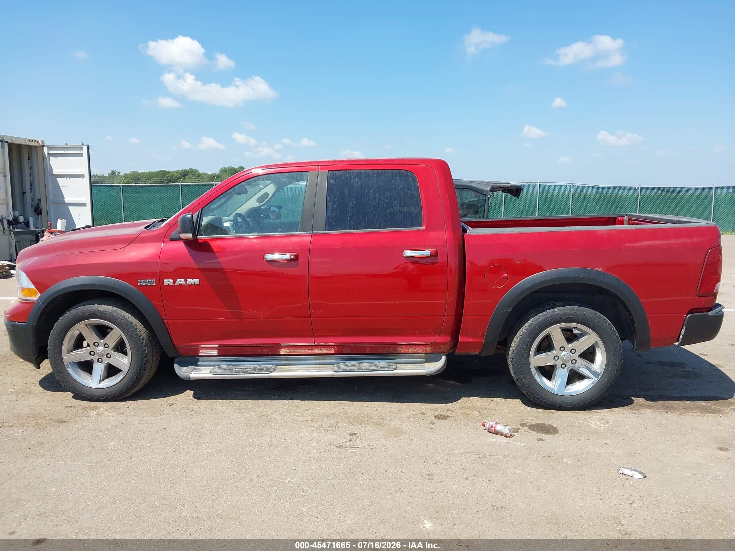 2010 Dodge Ram 1500 Slt/sport/trx Red vin: 1D7RV1CT1AS192156