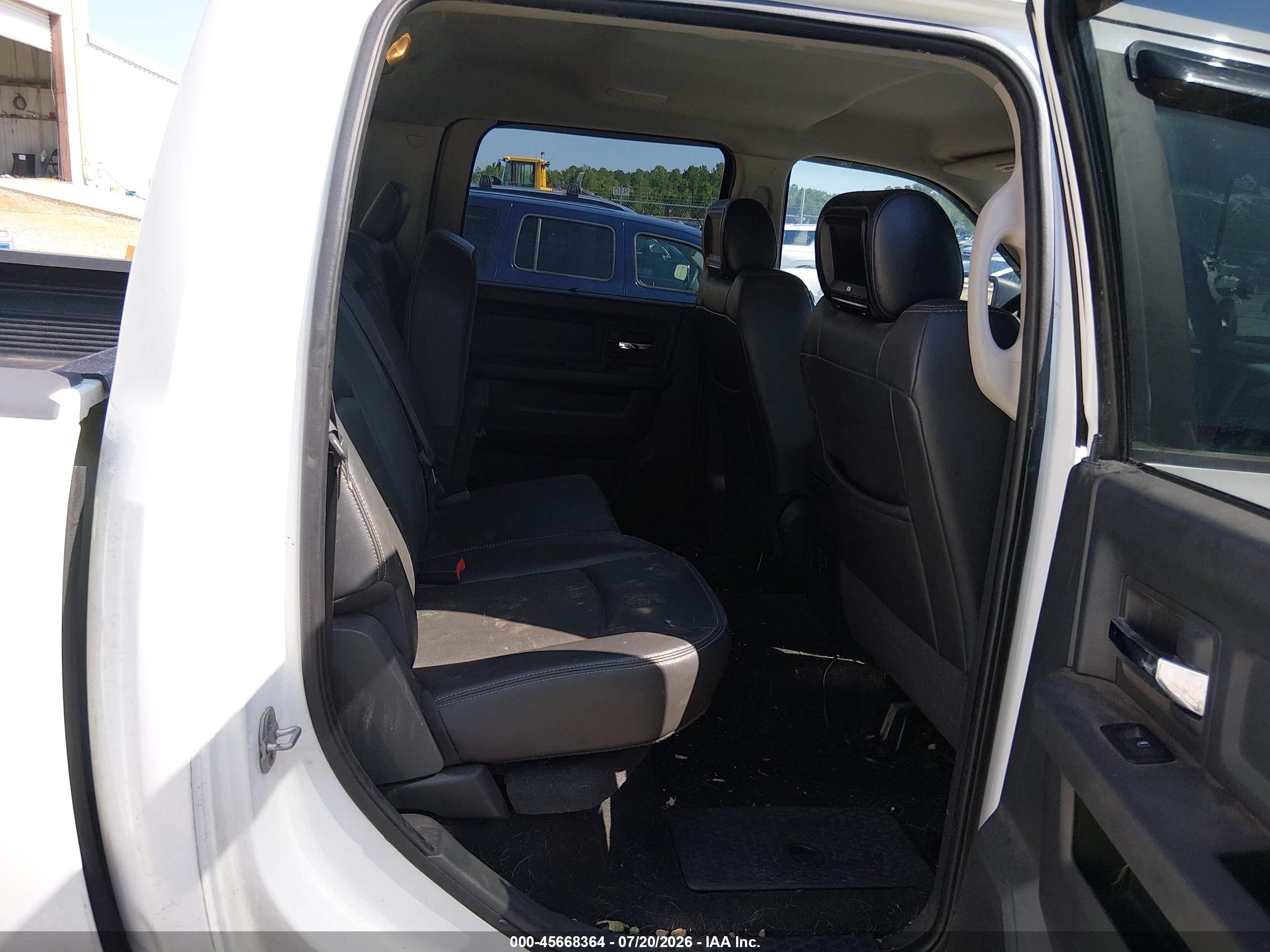 2010 Dodge Ram 1500 Slt/sport/trx White vin: 1D7RV1CT1AS207660