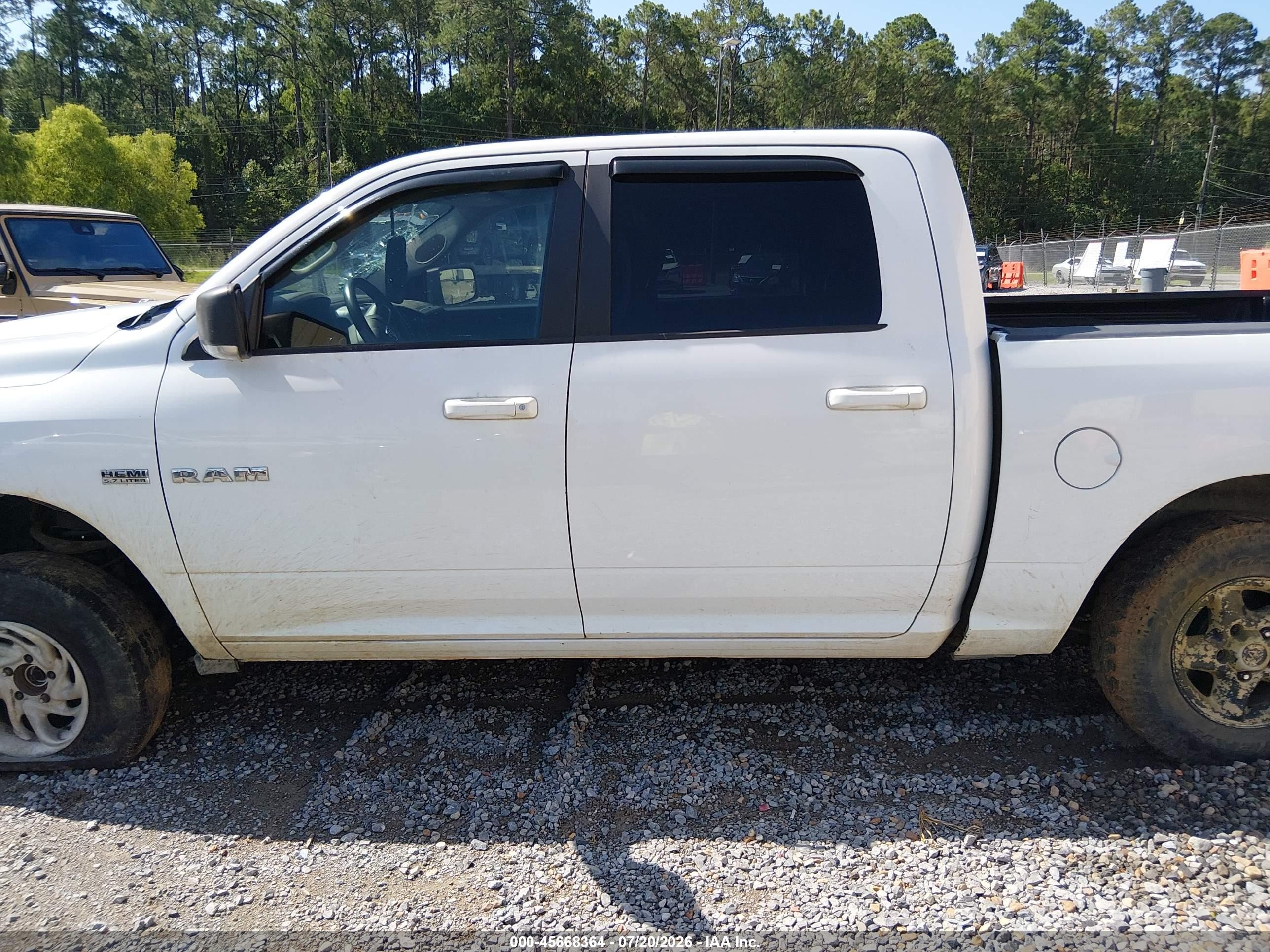 2010 Dodge Ram 1500 Slt/sport/trx White vin: 1D7RV1CT1AS207660