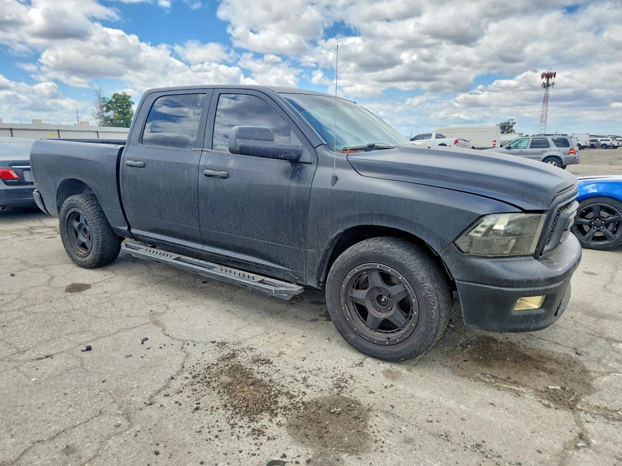 2011 Dodge Ram 1500 Черный vin: 1D7RV1CT1BS508883