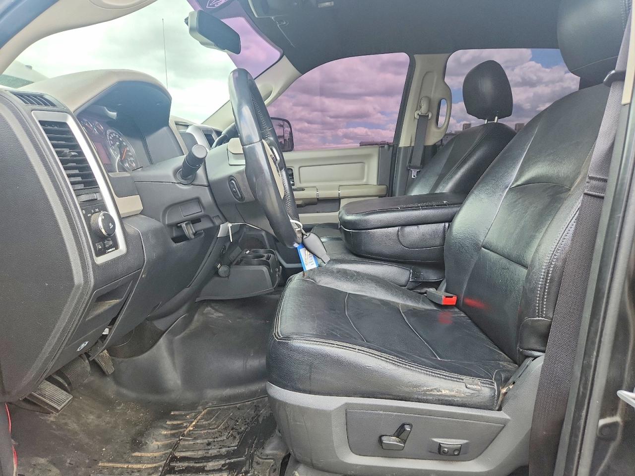 2011 Dodge Ram 1500 Черный vin: 1D7RV1CT1BS508883