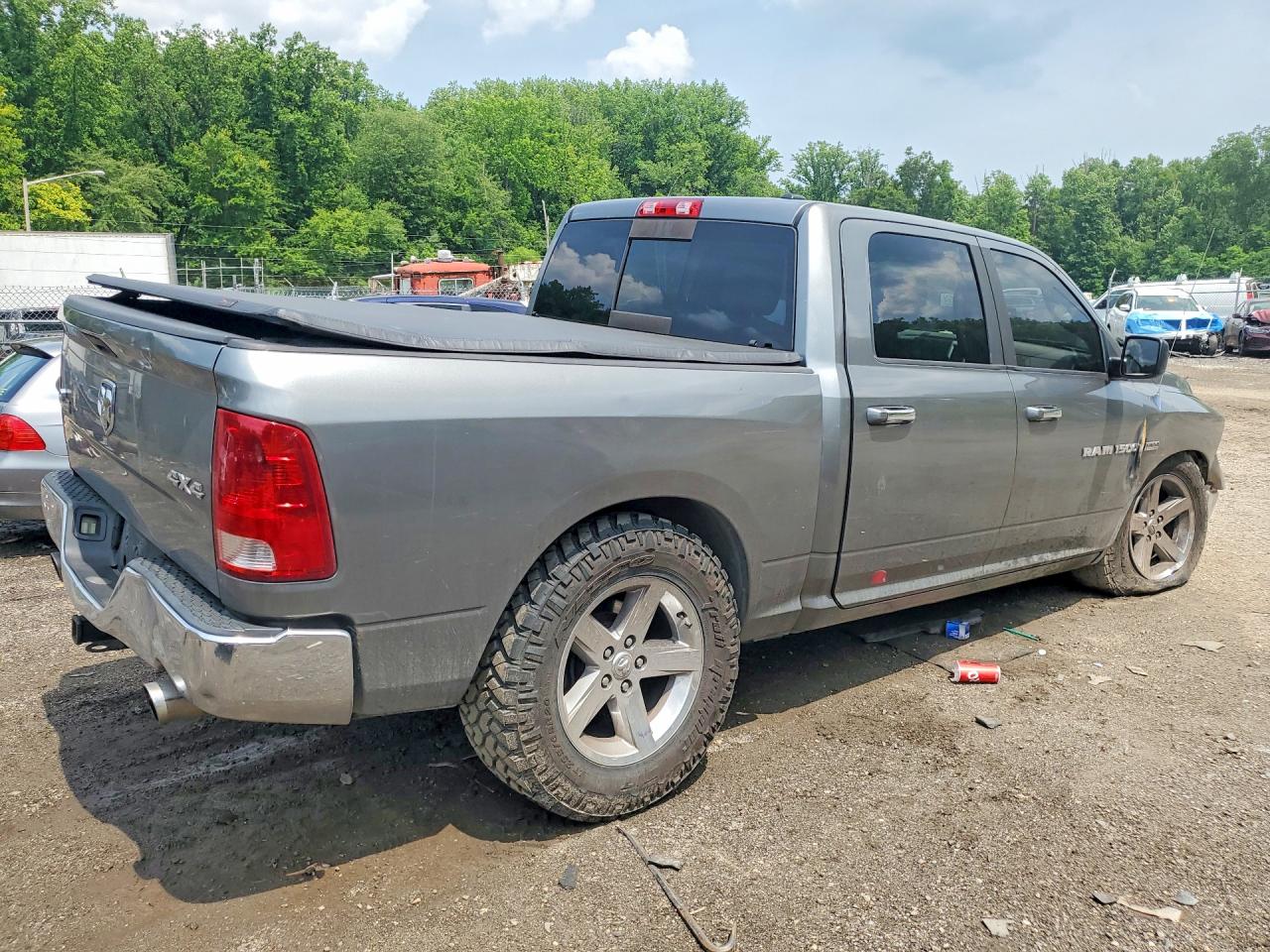 2011 Dodge Ram 1500 Серый vin: 1D7RV1CT1BS549126