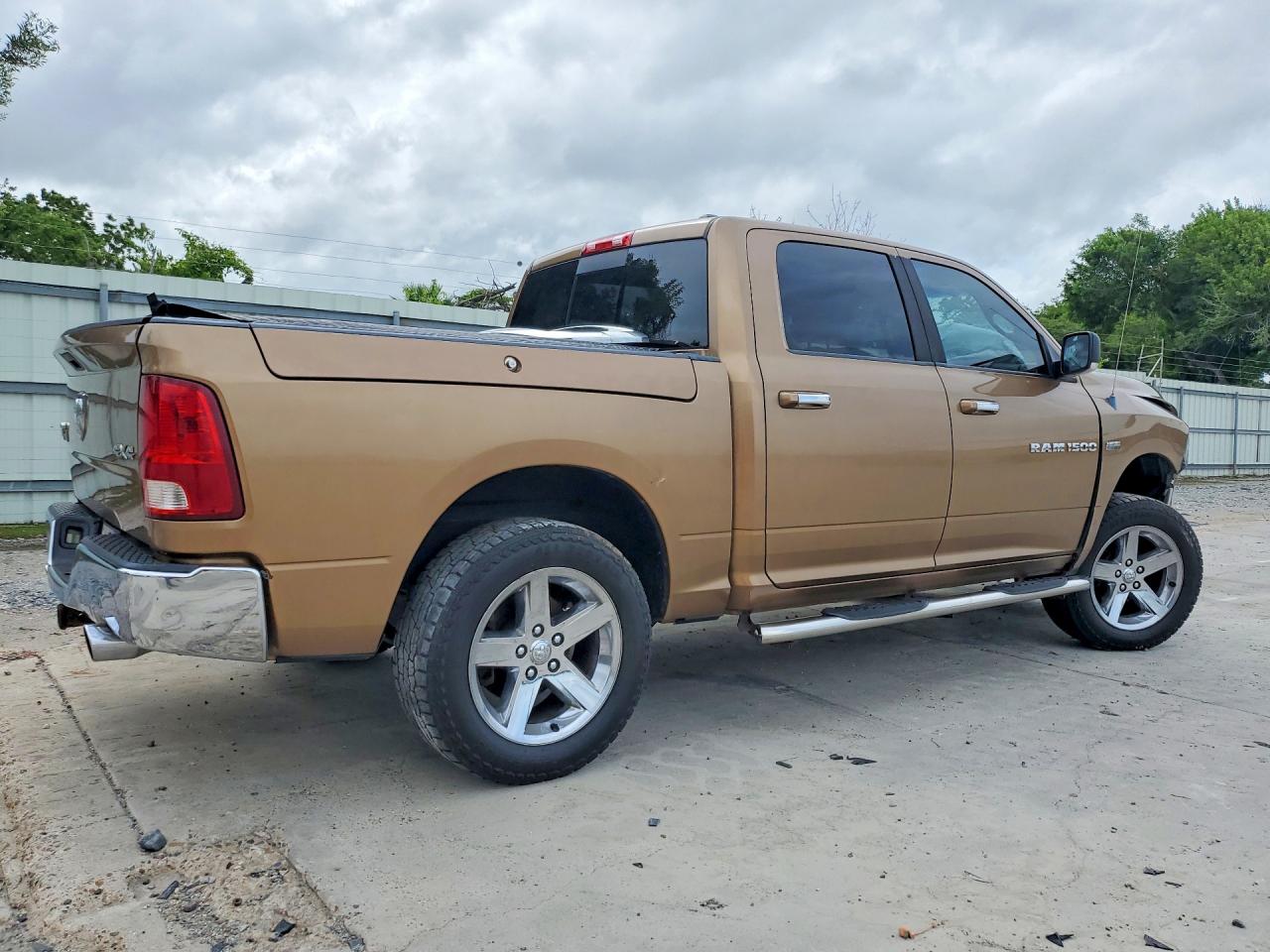2011 Dodge Ram 1500 Brown vin: 1D7RV1CT1BS589304