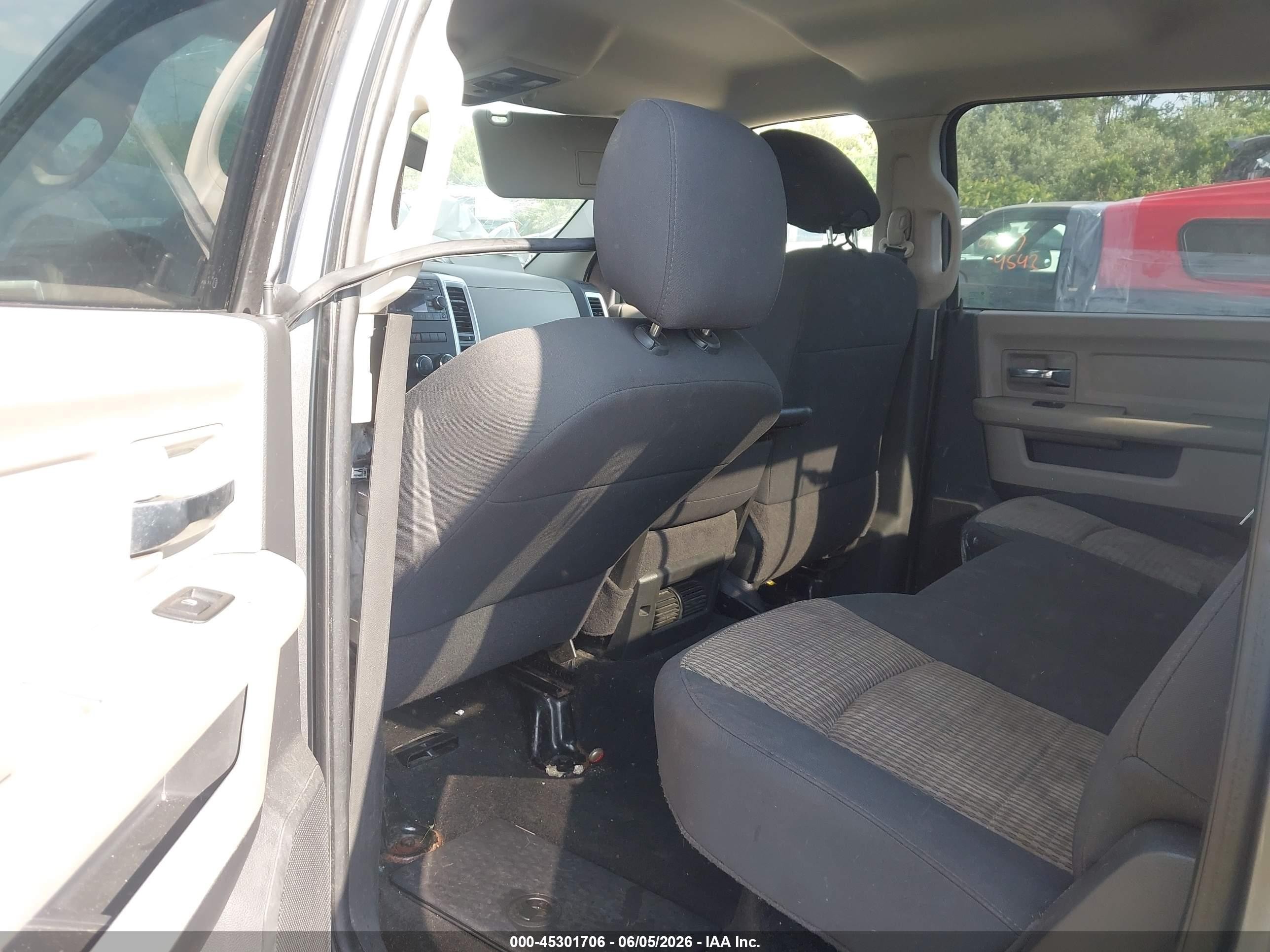 2011 Ram Ram 1500 Slt Серый vin: 1D7RV1CT1BS621829