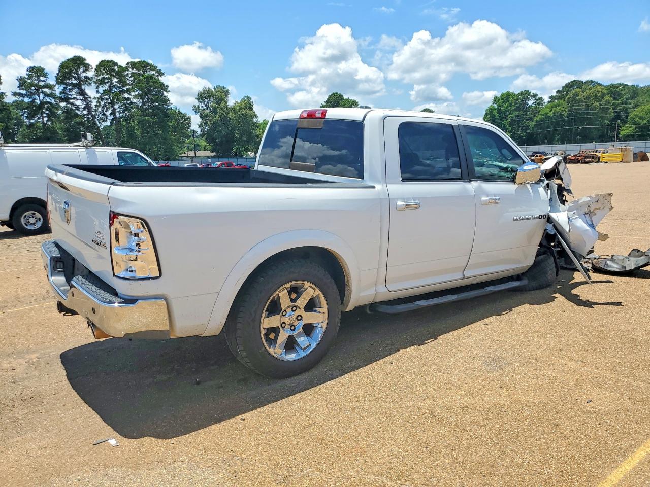 2011 Dodge Ram 1500 White vin: 1D7RV1CT1BS669766
