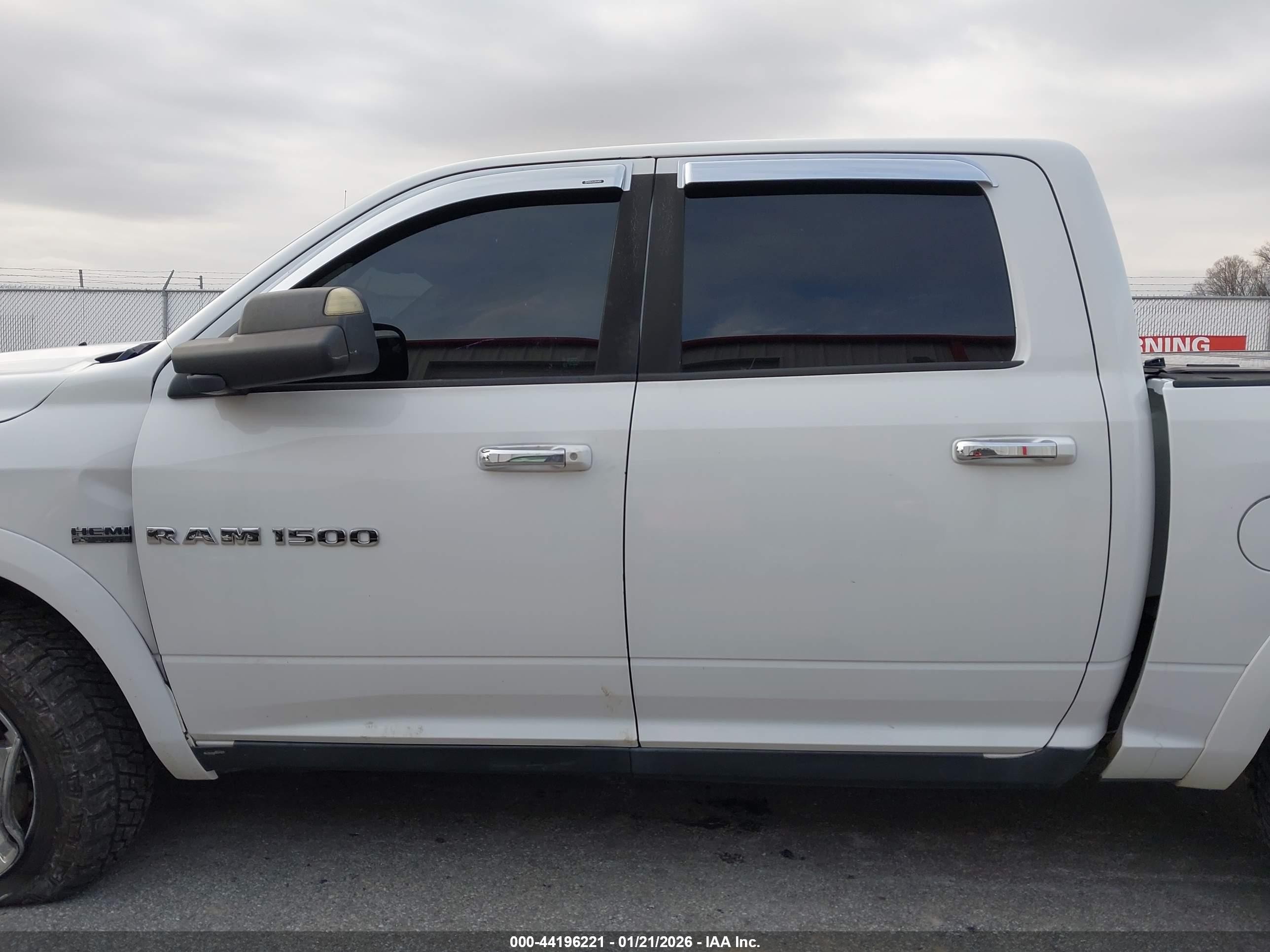 2011 Ram Ram 1500 Laramie White vin: 1D7RV1CT1BS686440