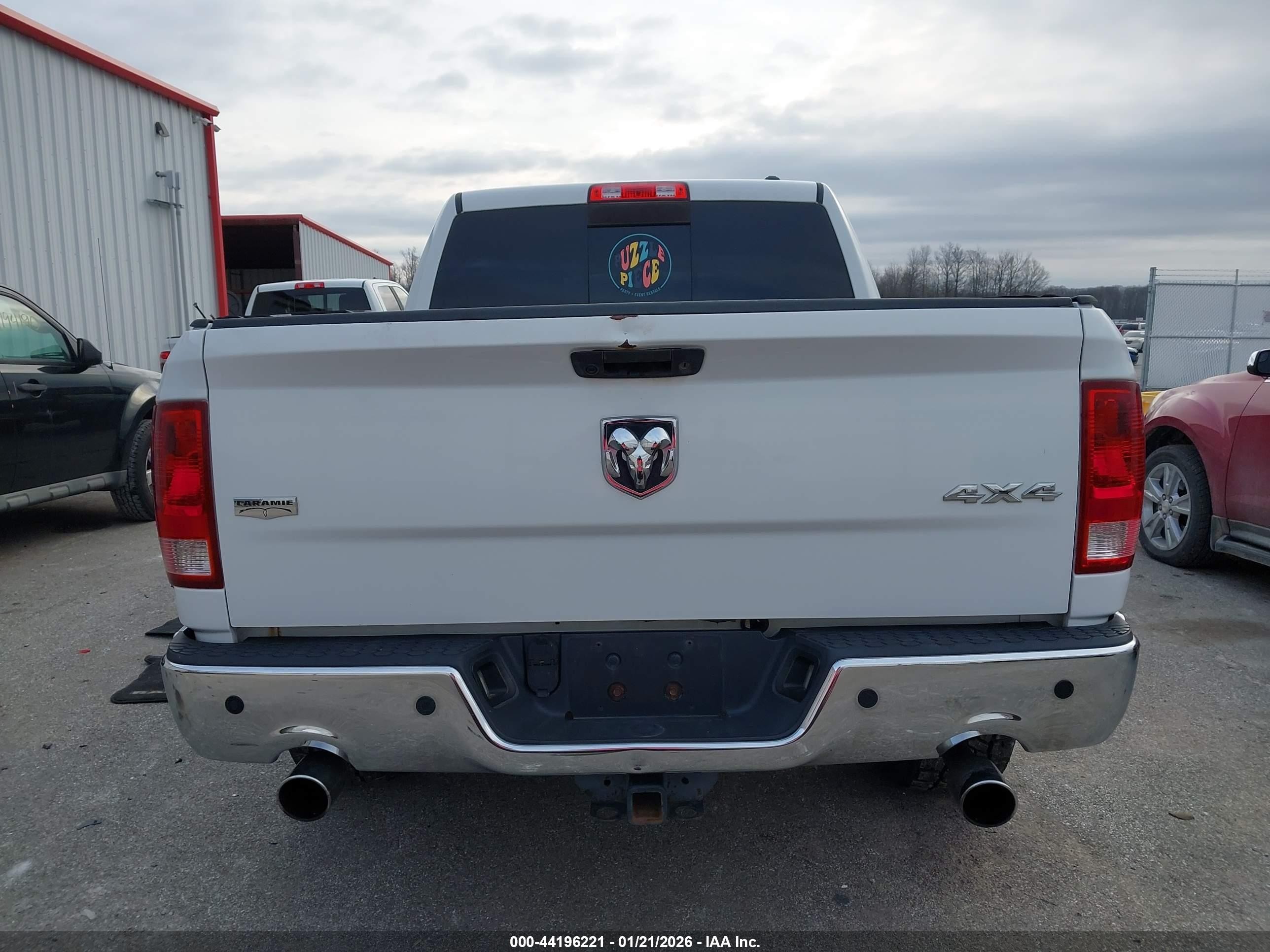 2011 Ram Ram 1500 Laramie White vin: 1D7RV1CT1BS686440