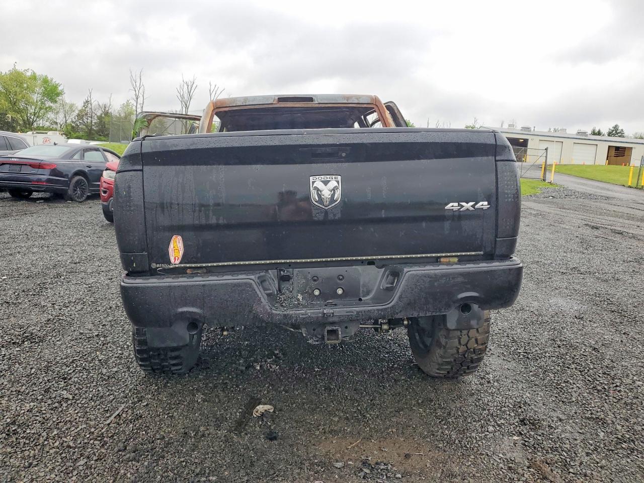 2010 Dodge Ram 1500 Black vin: 1D7RV1CT2AS244202
