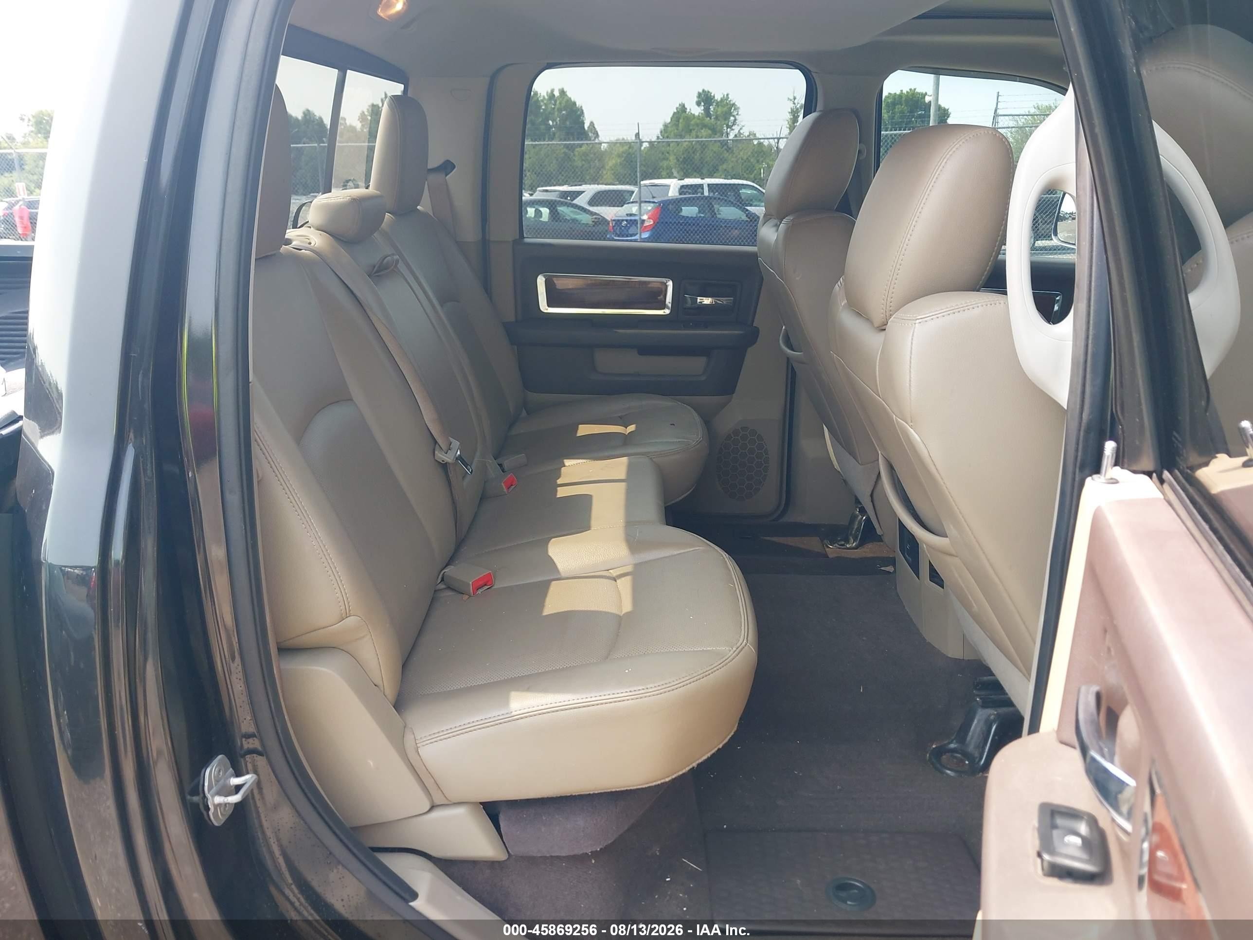 2011 Ram Ram 1500 Laramie Черный vin: 1D7RV1CT2BS508794