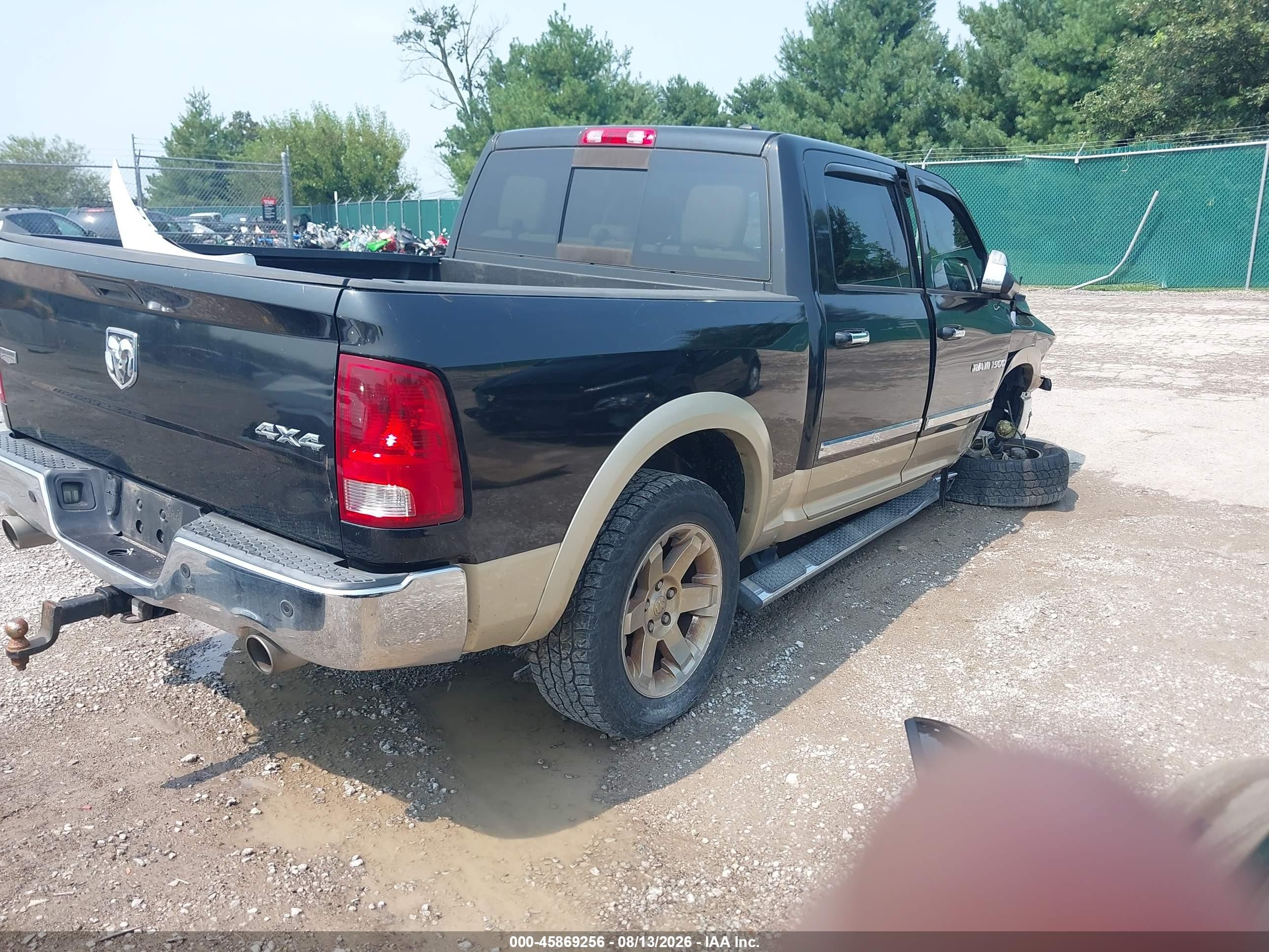 2011 Ram Ram 1500 Laramie Черный vin: 1D7RV1CT2BS508794
