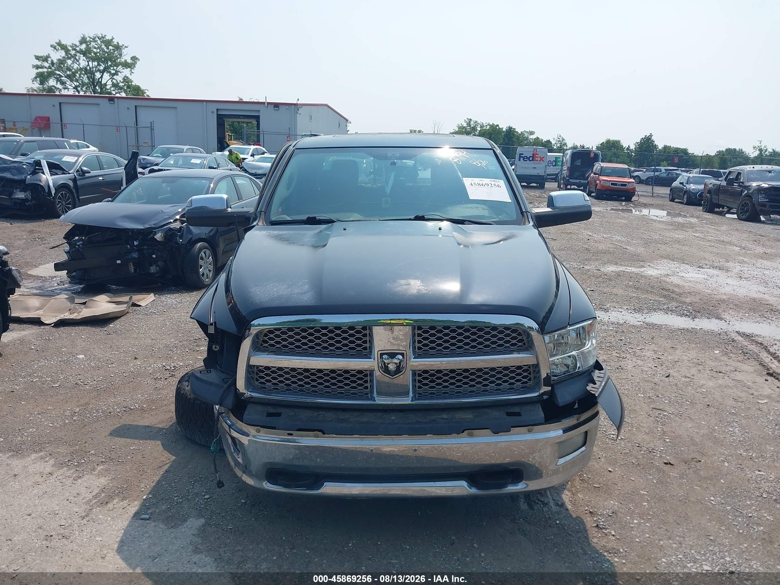 2011 Ram Ram 1500 Laramie Черный vin: 1D7RV1CT2BS508794