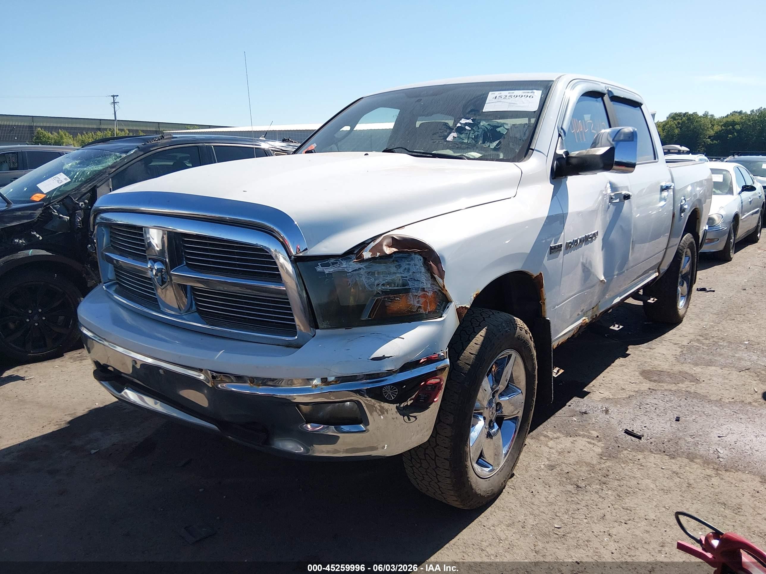 2011 Ram Ram 1500 Slt White vin: 1D7RV1CT2BS592132