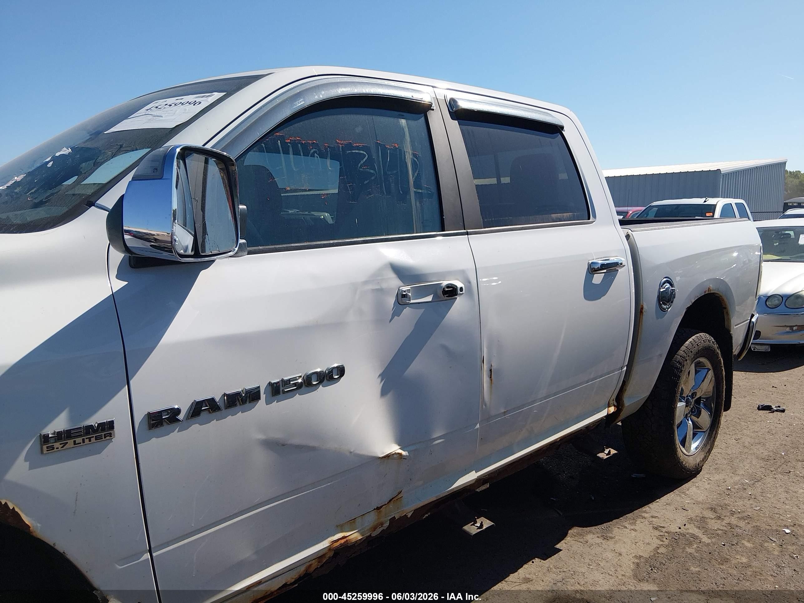 2011 Ram Ram 1500 Slt White vin: 1D7RV1CT2BS592132