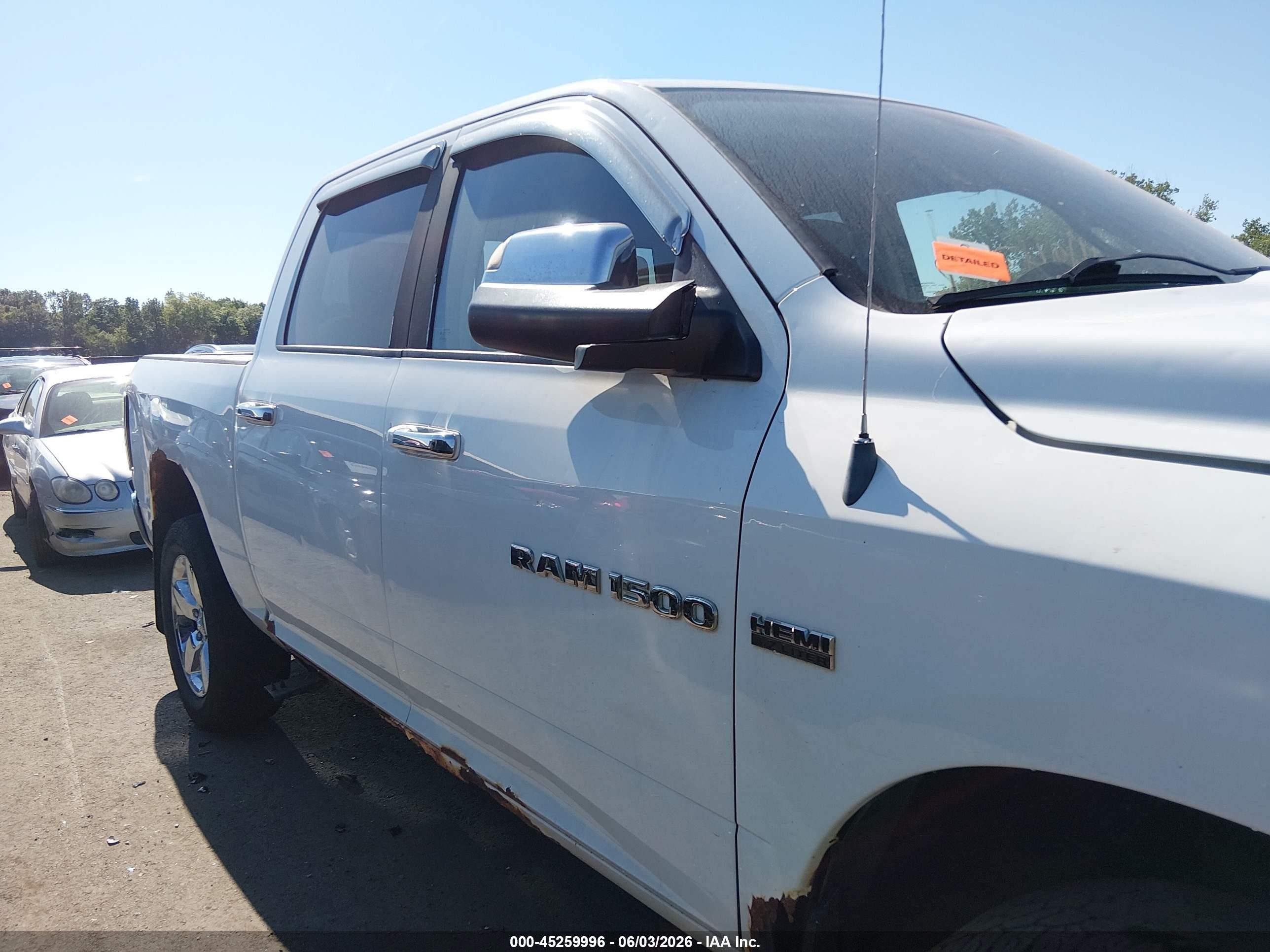 2011 Ram Ram 1500 Slt White vin: 1D7RV1CT2BS592132