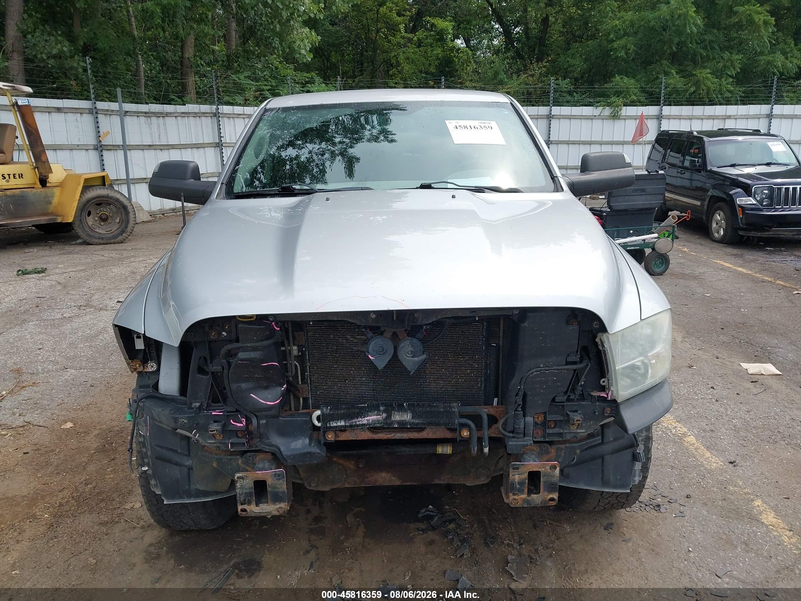 2011 Ram Ram 1500 Slt Серебряный vin: 1D7RV1CT2BS664270