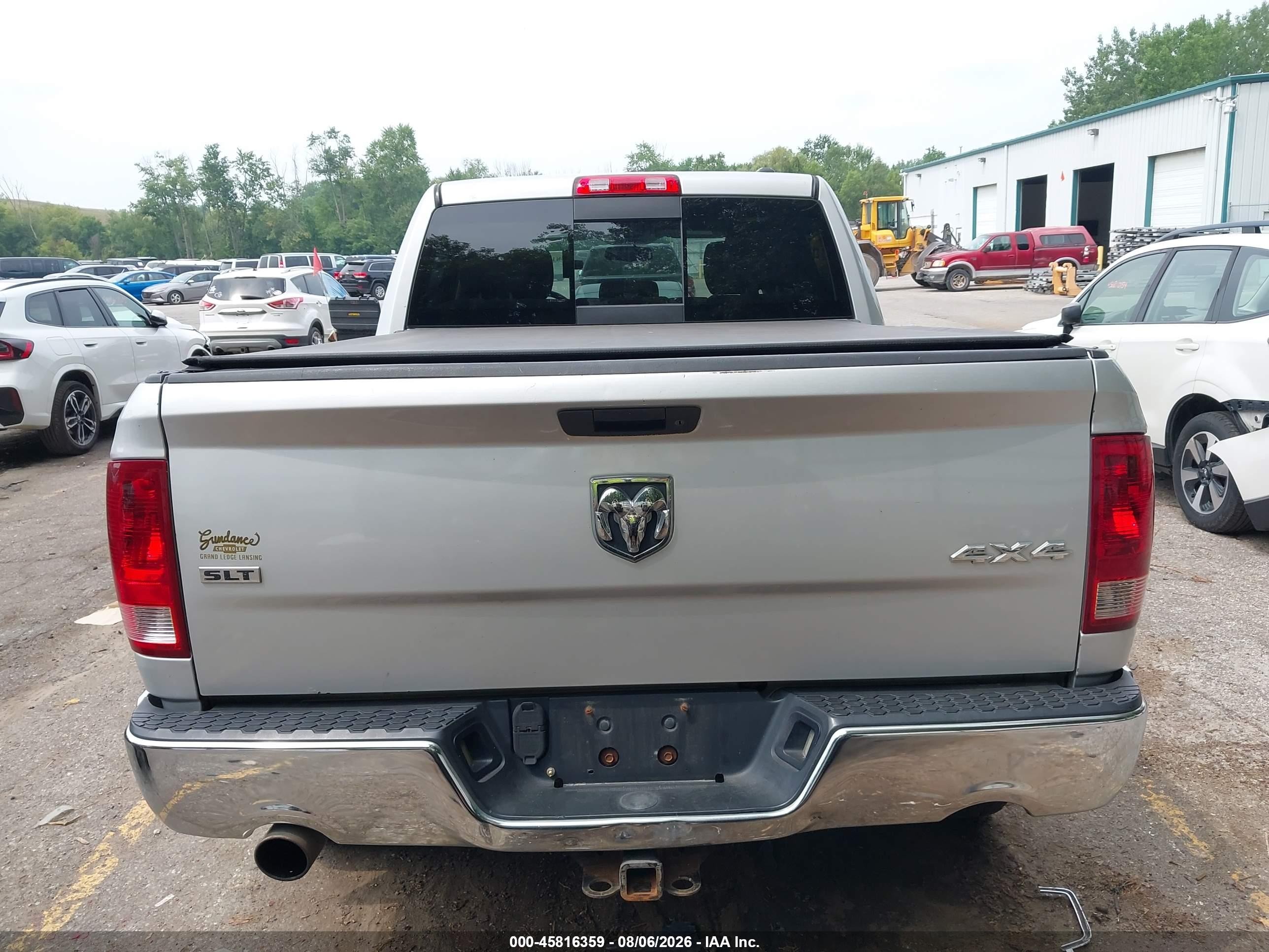 2011 Ram Ram 1500 Slt Серебряный vin: 1D7RV1CT2BS664270