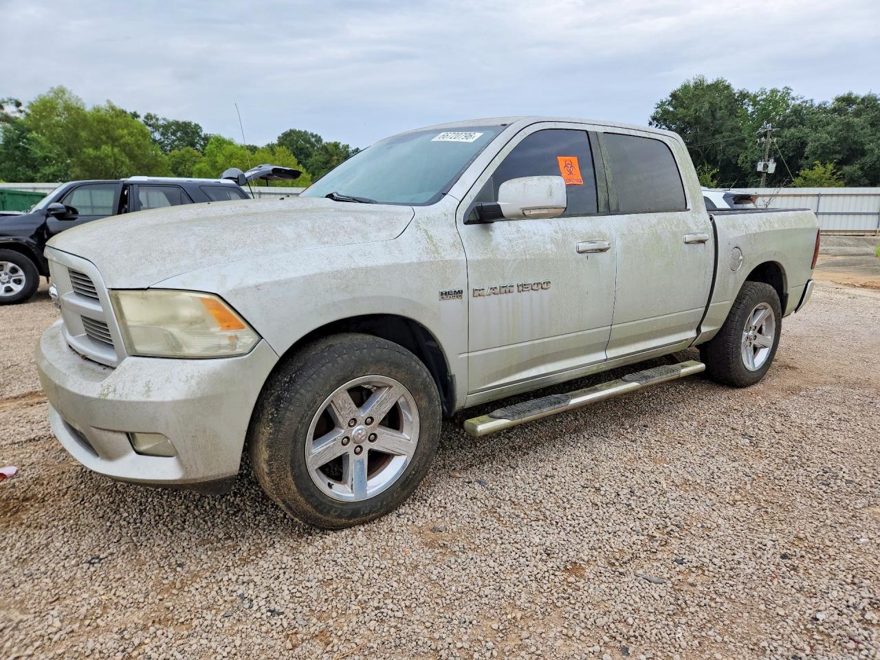 2011 Dodge Ram 1500 Silver vin: 1D7RV1CT2BS713466