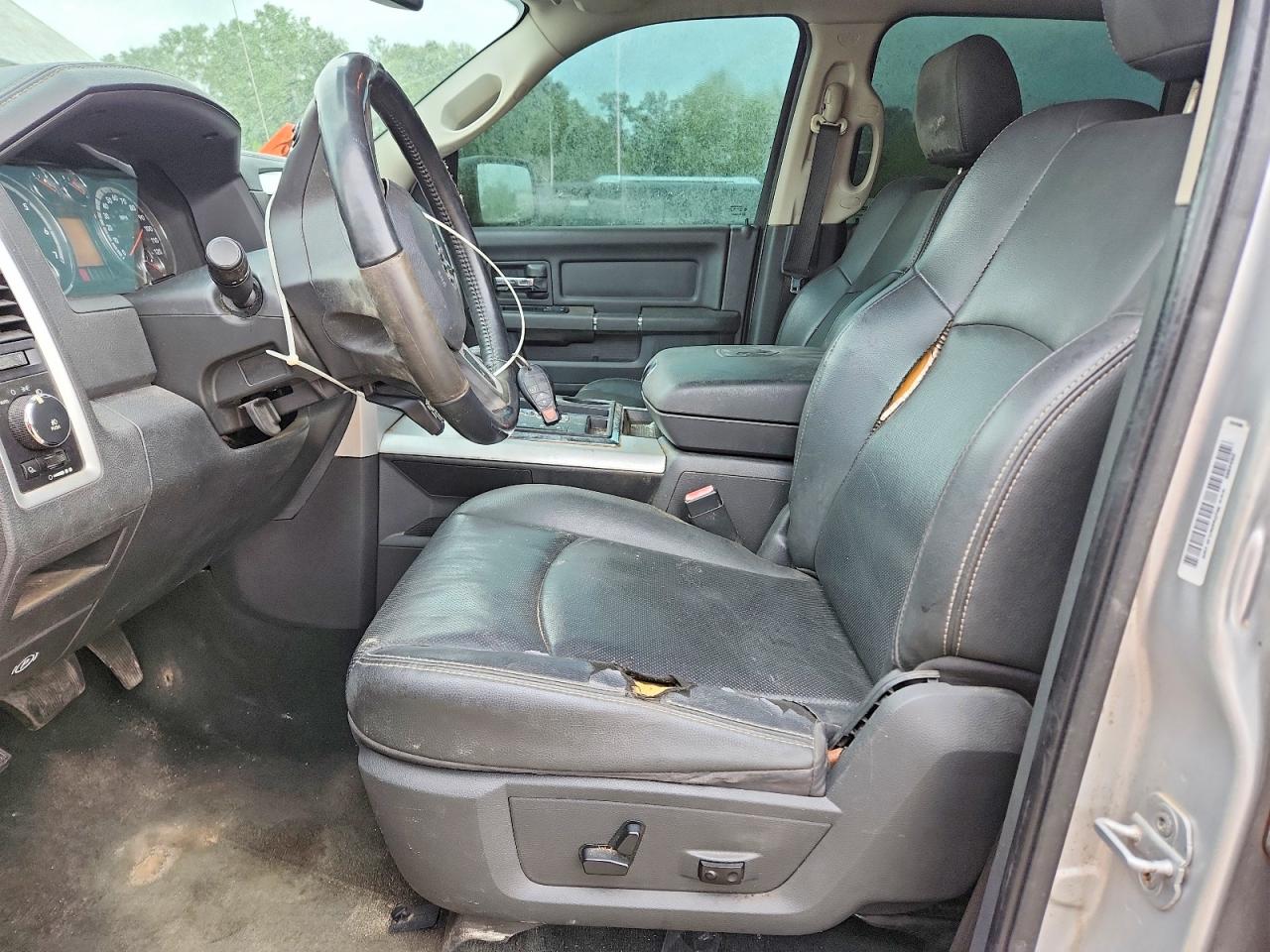2011 Dodge Ram 1500 Silver vin: 1D7RV1CT2BS713466
