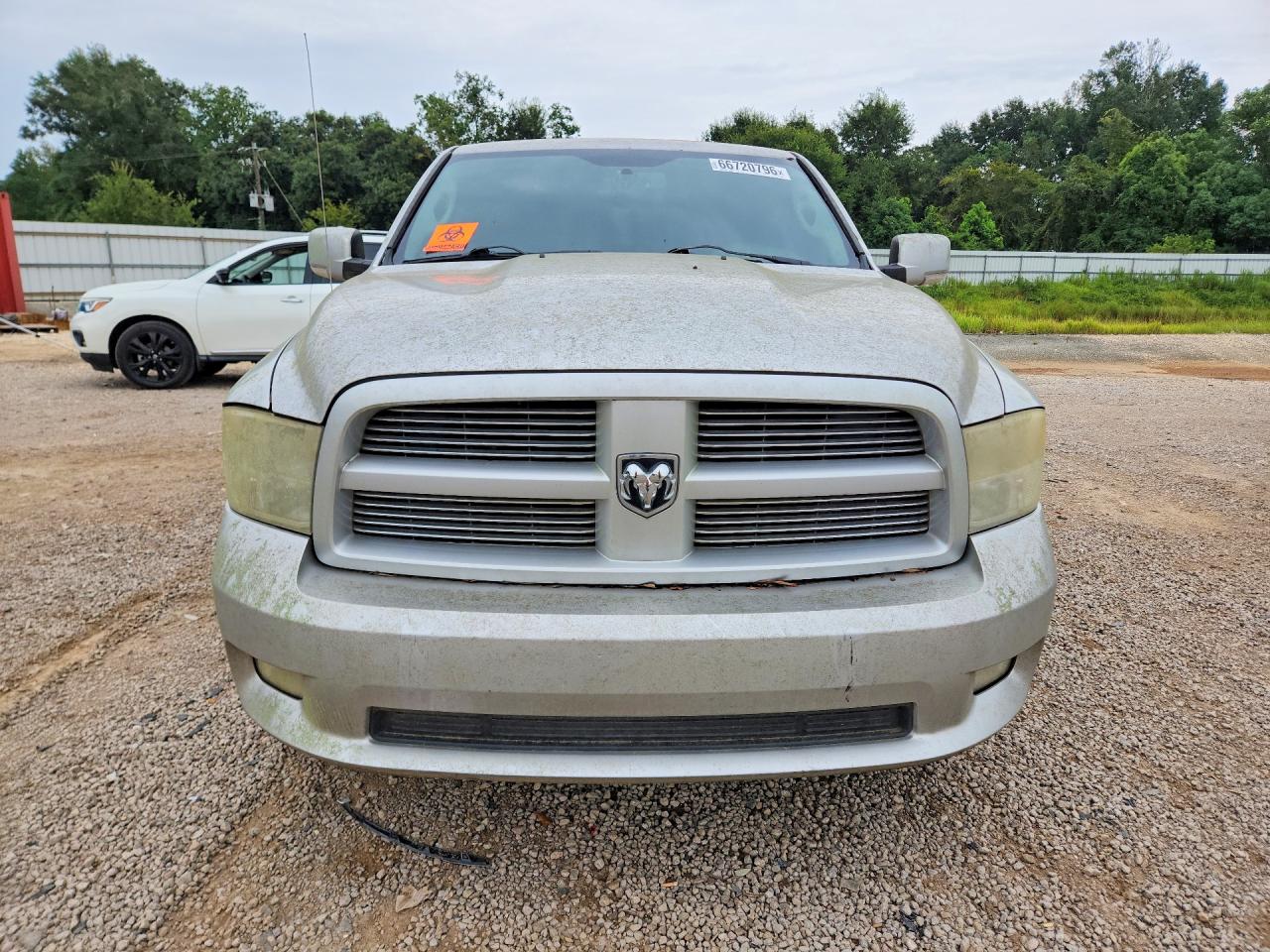 2011 Dodge Ram 1500 Silver vin: 1D7RV1CT2BS713466