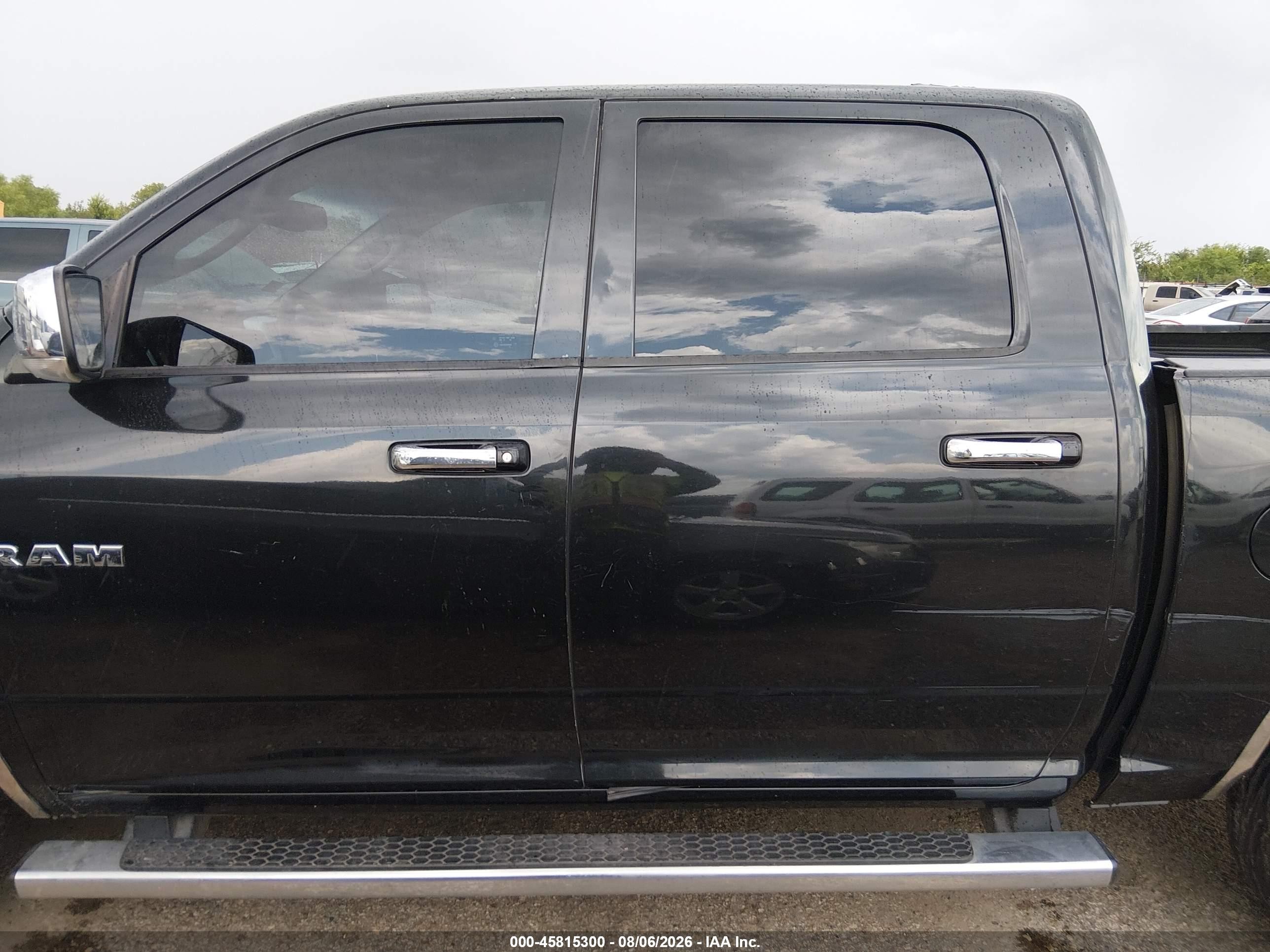 2010 Dodge Ram 1500 Laramie Black vin: 1D7RV1CT3AS116325