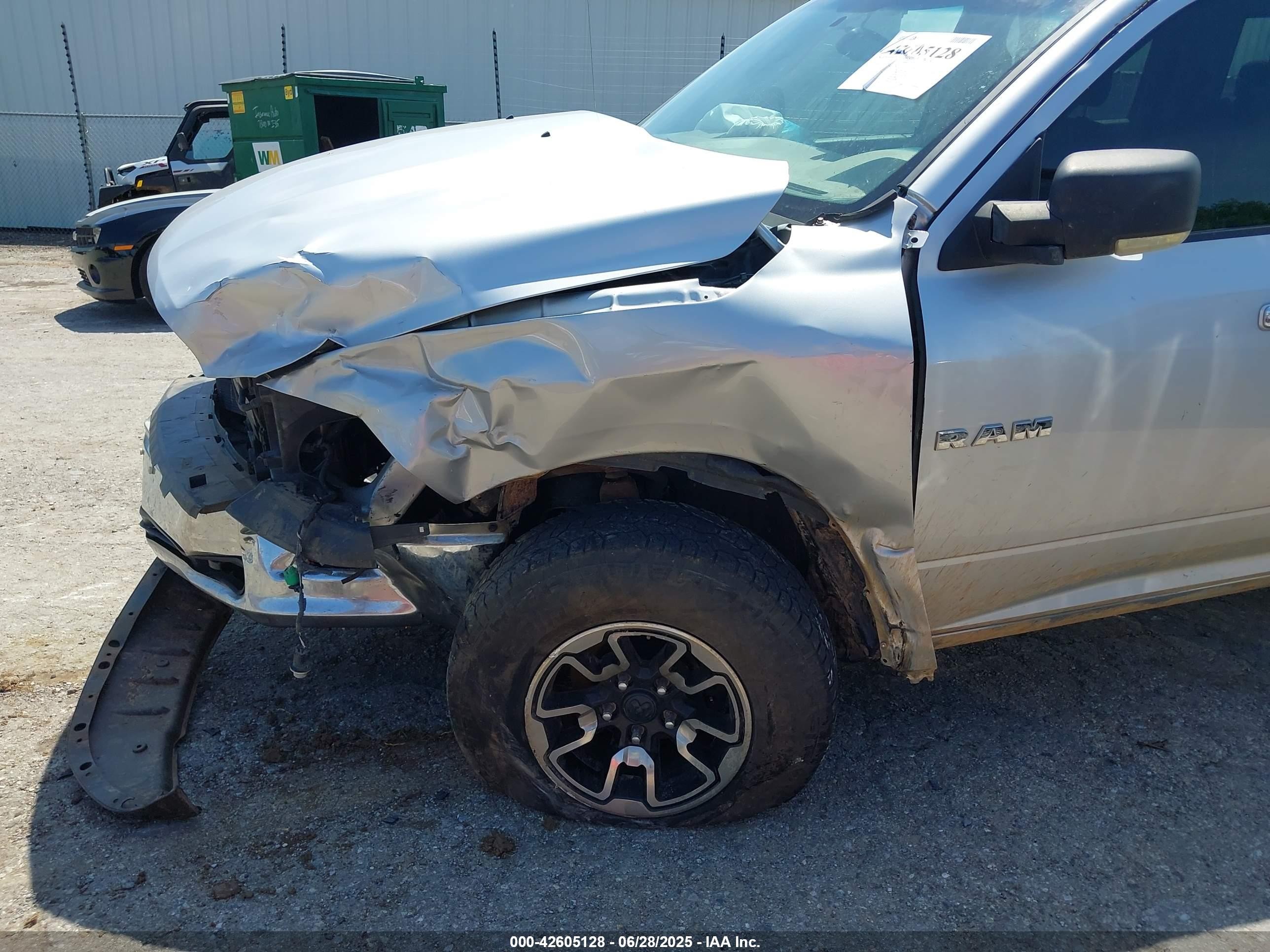 2010 Dodge Ram 1500   Silver vin: 1D7RV1CT3AS117961