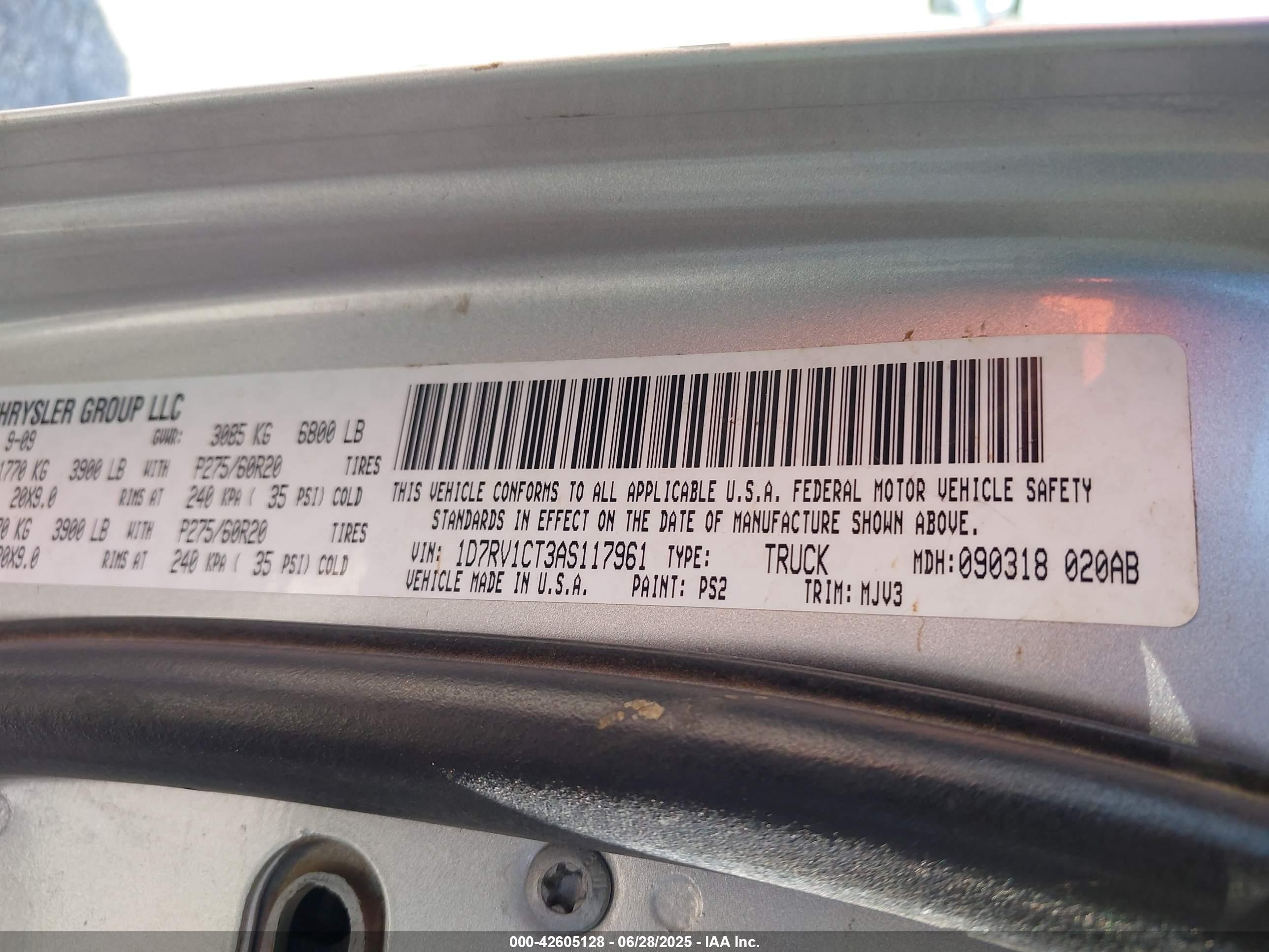 2010 Dodge Ram 1500   Silver vin: 1D7RV1CT3AS117961