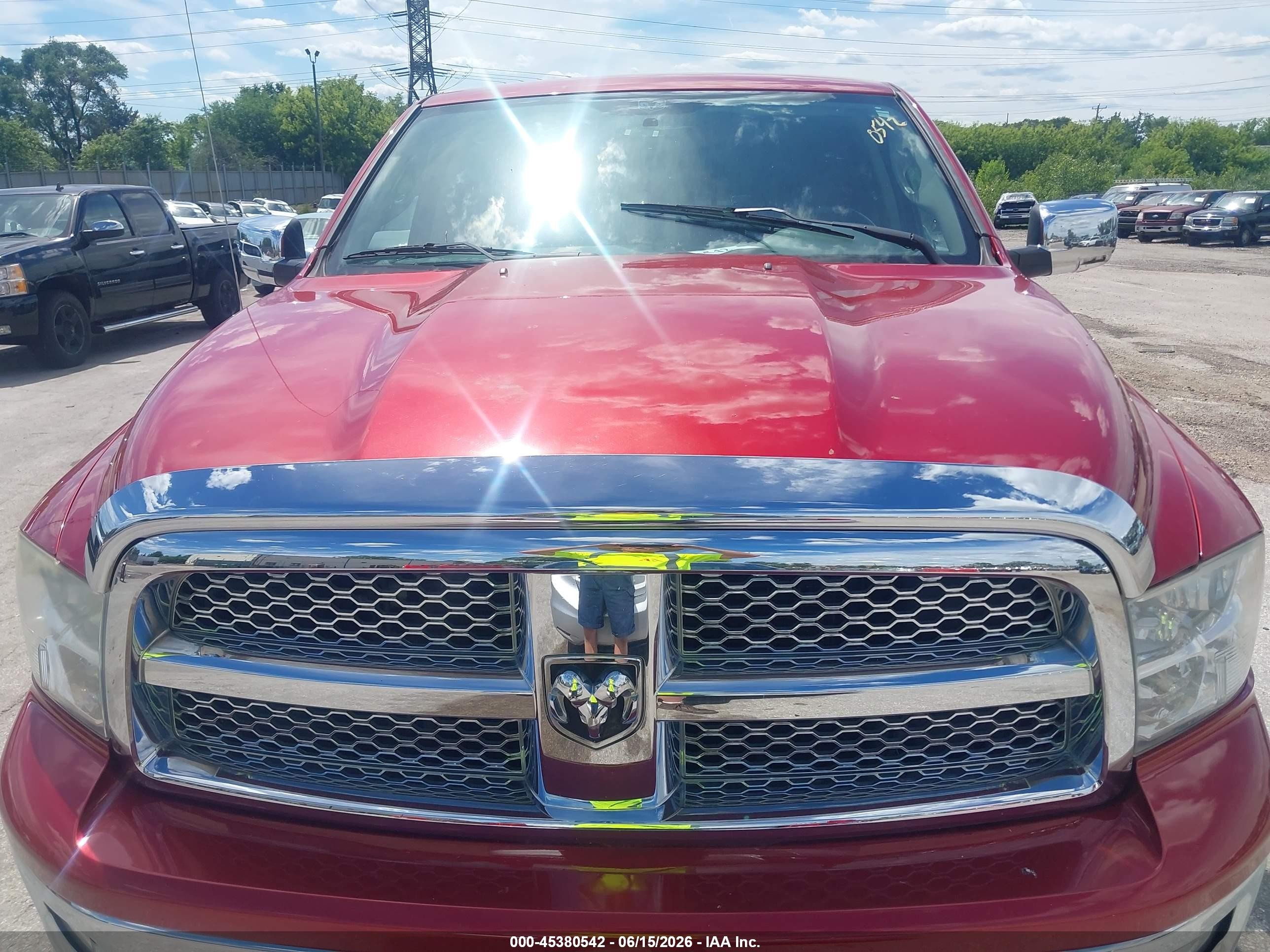 2010 Dodge Ram 1500 Laramie Red vin: 1D7RV1CT3AS137028