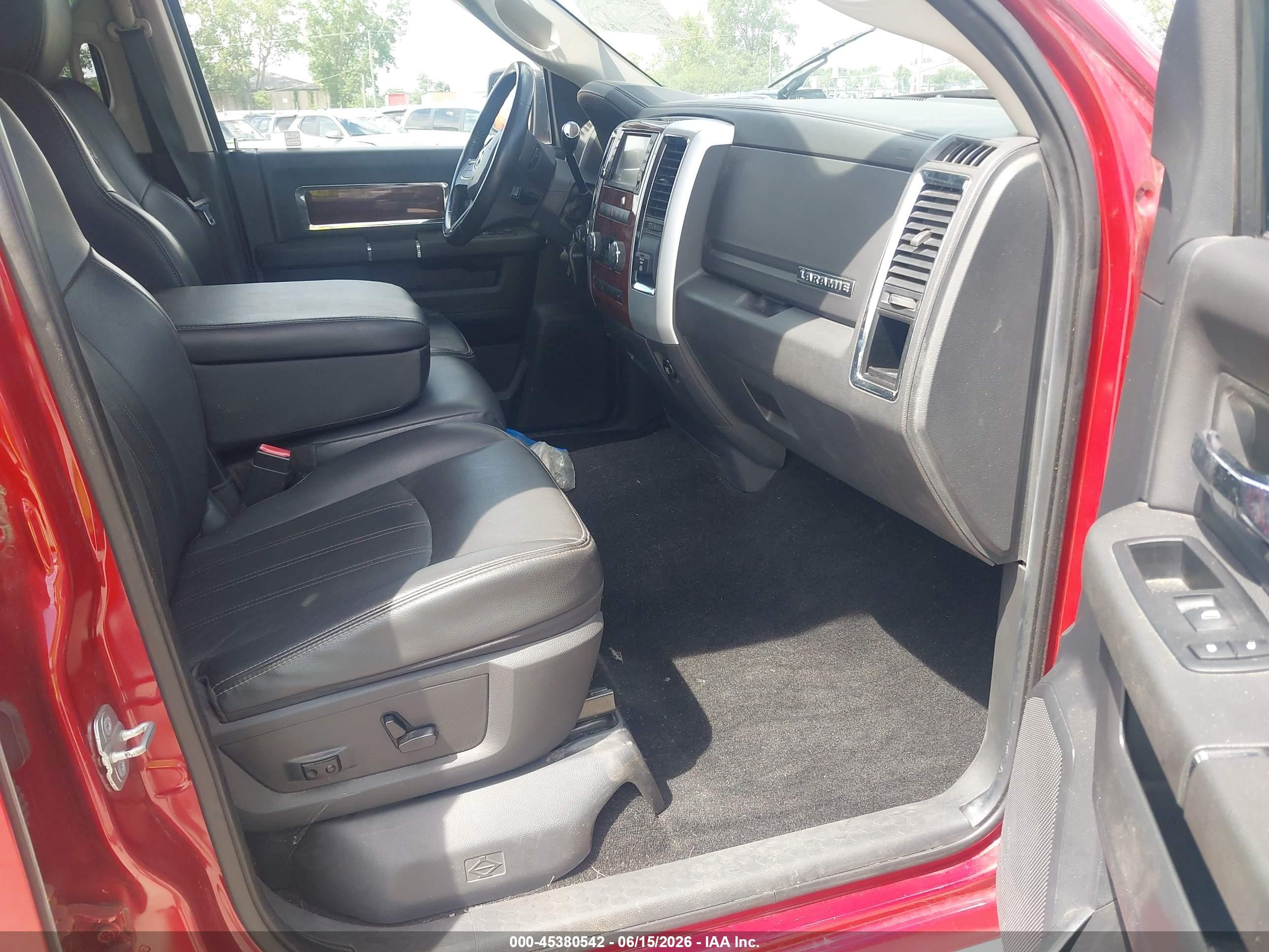 2010 Dodge Ram 1500 Laramie Red vin: 1D7RV1CT3AS137028