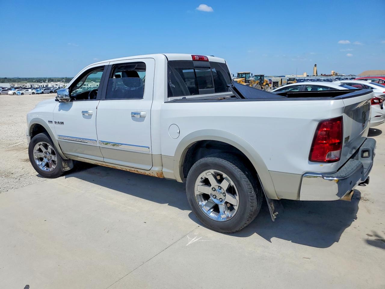 2010 Dodge Ram 1500 Laramie White vin: 1D7RV1CT3AS140432