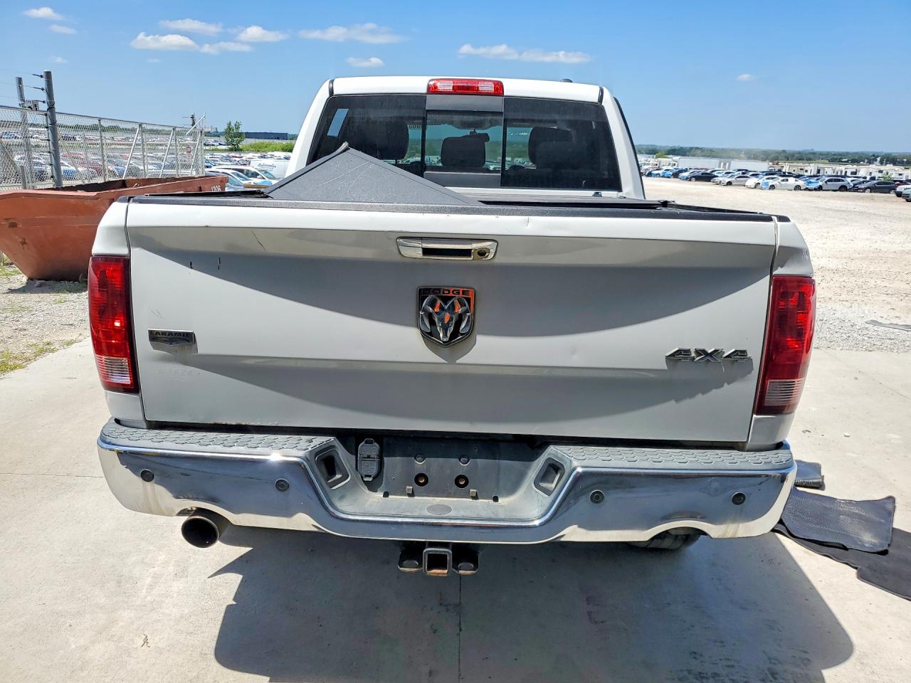 2010 Dodge Ram 1500 Laramie White vin: 1D7RV1CT3AS140432