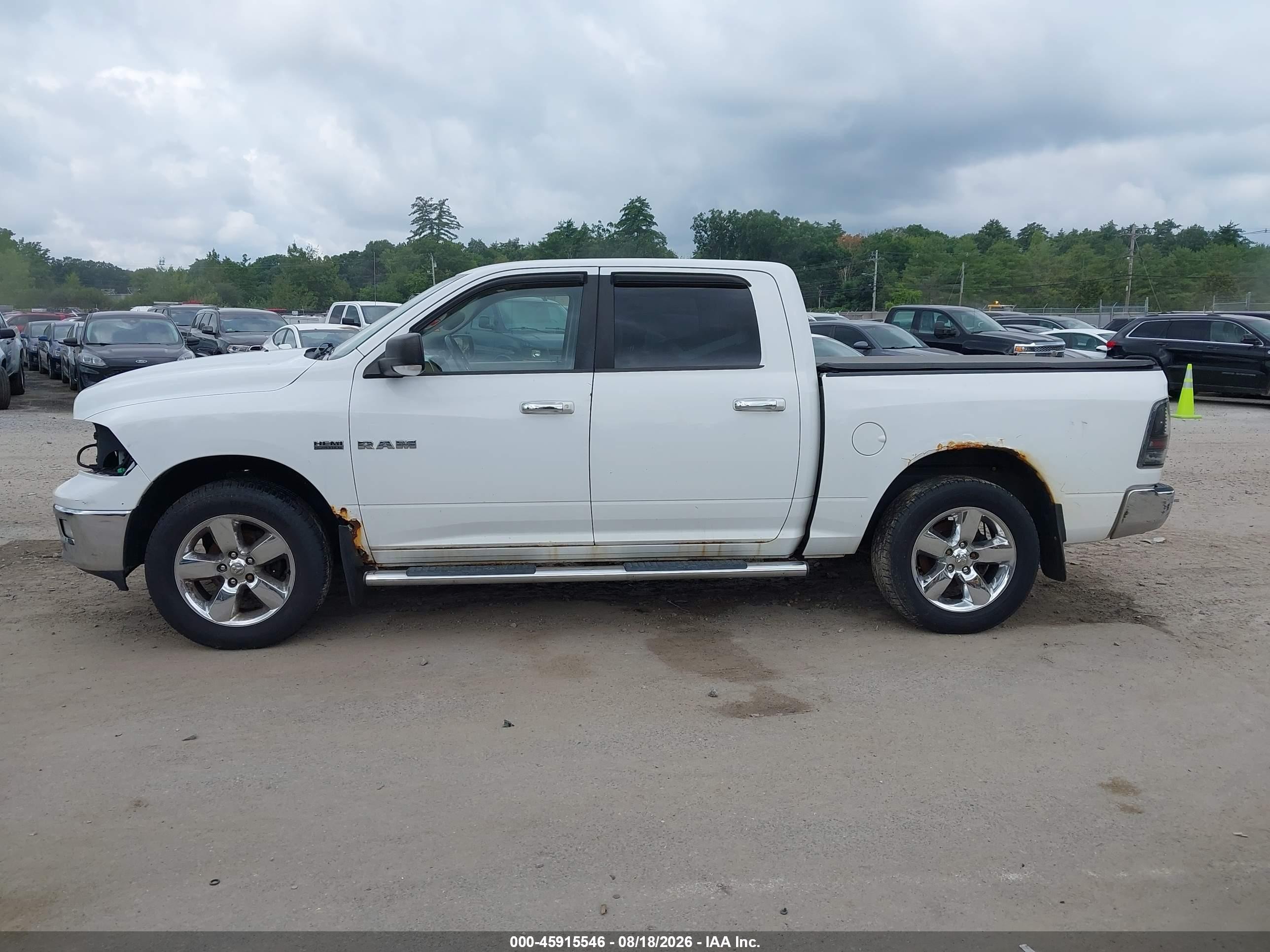 2010 Dodge Ram 1500 Slt/sport/trx White vin: 1D7RV1CT3AS198315