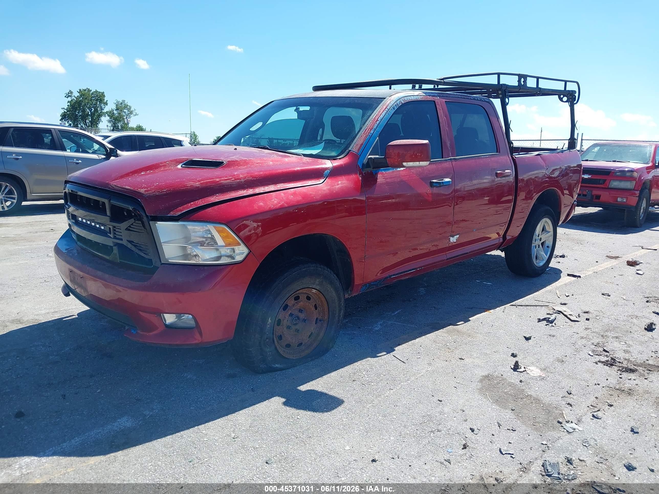 2010 Dodge Ram 1500 Slt/sport/trx Красный vin: 1D7RV1CT3AS260442