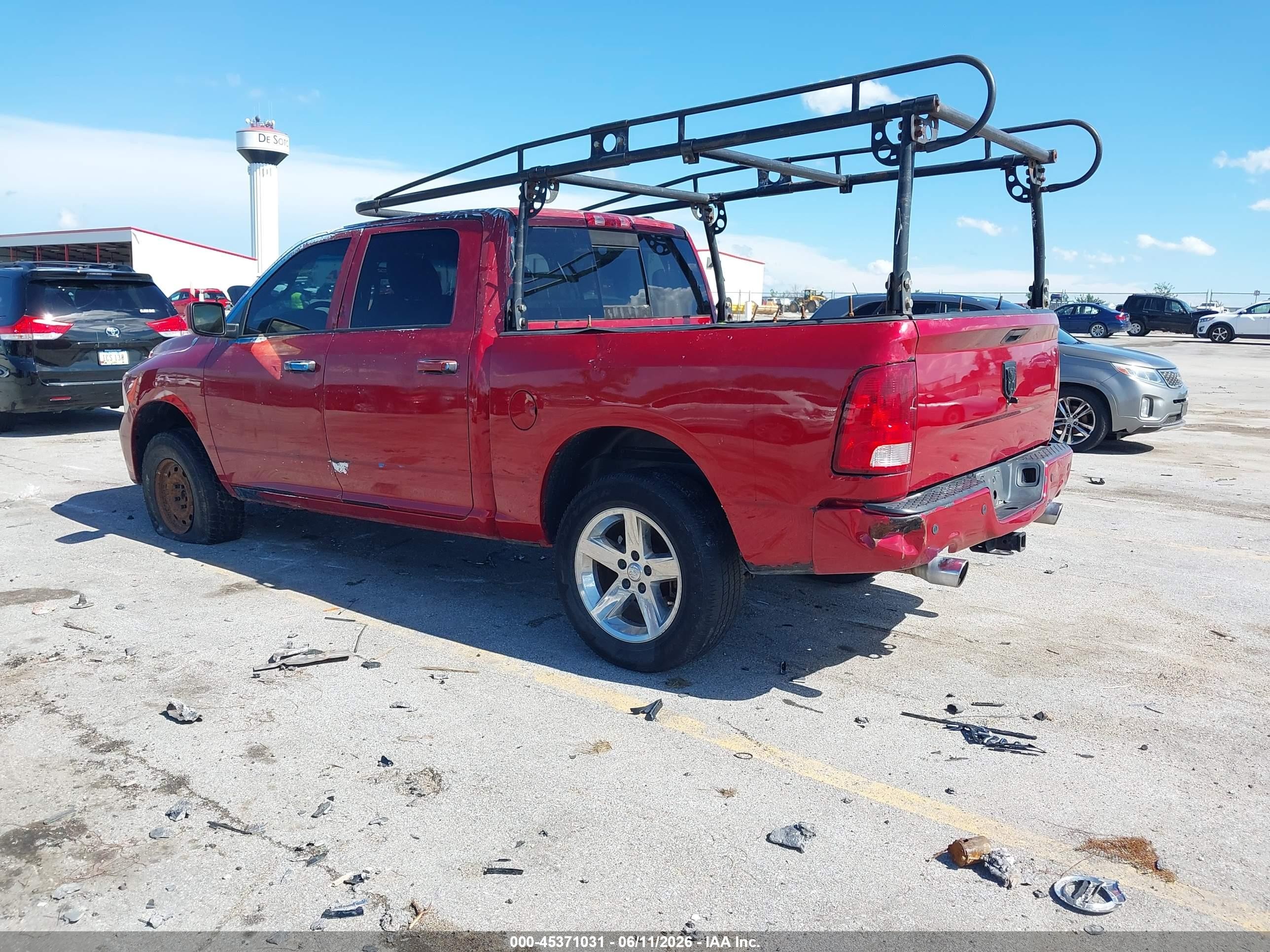 2010 Dodge Ram 1500 Slt/sport/trx Красный vin: 1D7RV1CT3AS260442
