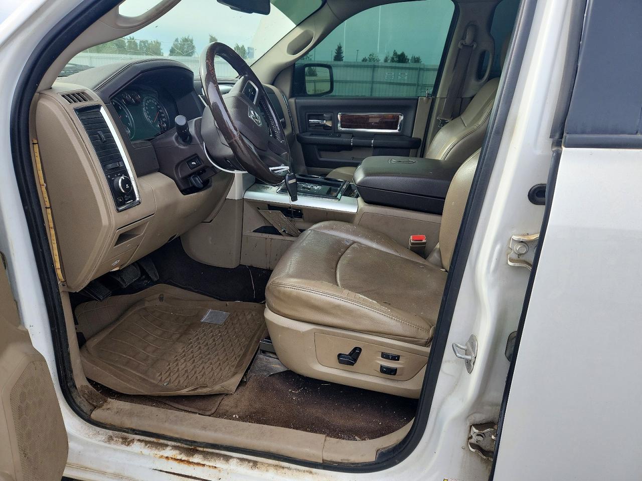 2011 Dodge Ram 1500 White vin: 1D7RV1CT3BS516760