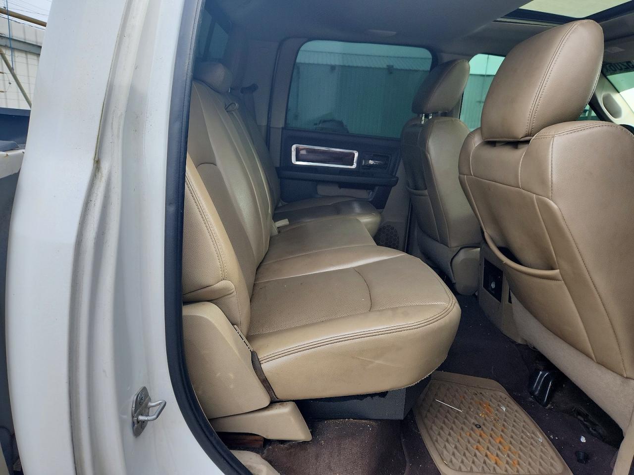 2011 Dodge Ram 1500 White vin: 1D7RV1CT3BS516760
