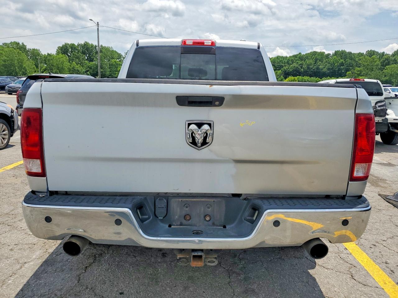 2011 Dodge Ram 1500 Silver vin: 1D7RV1CT3BS598408